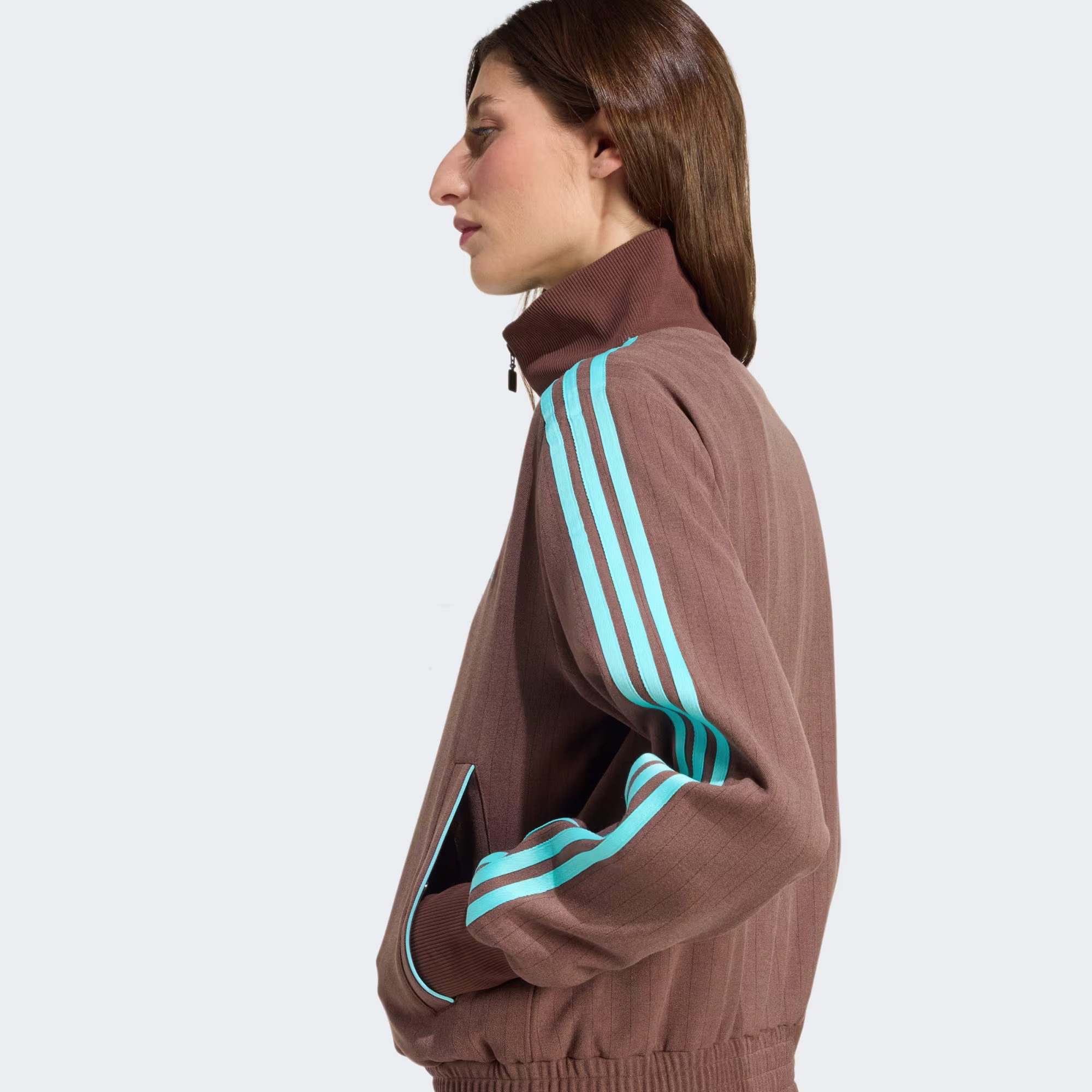 ქალის ჯემპრი