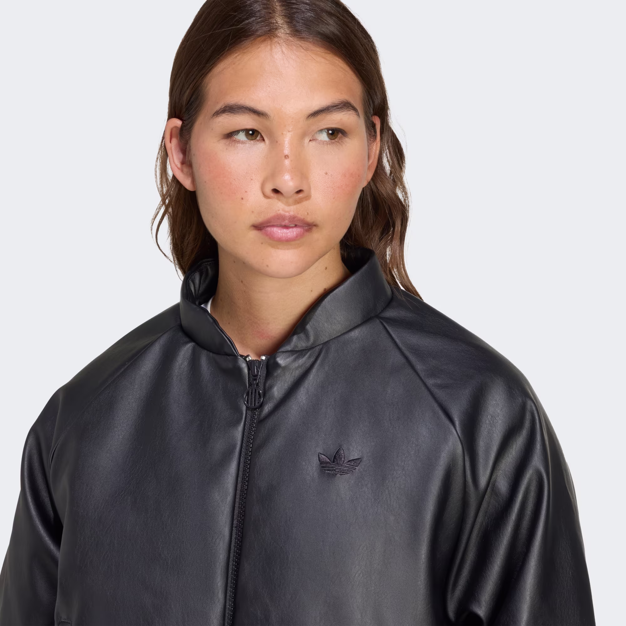 Adidas ქალის  ქურთუკი