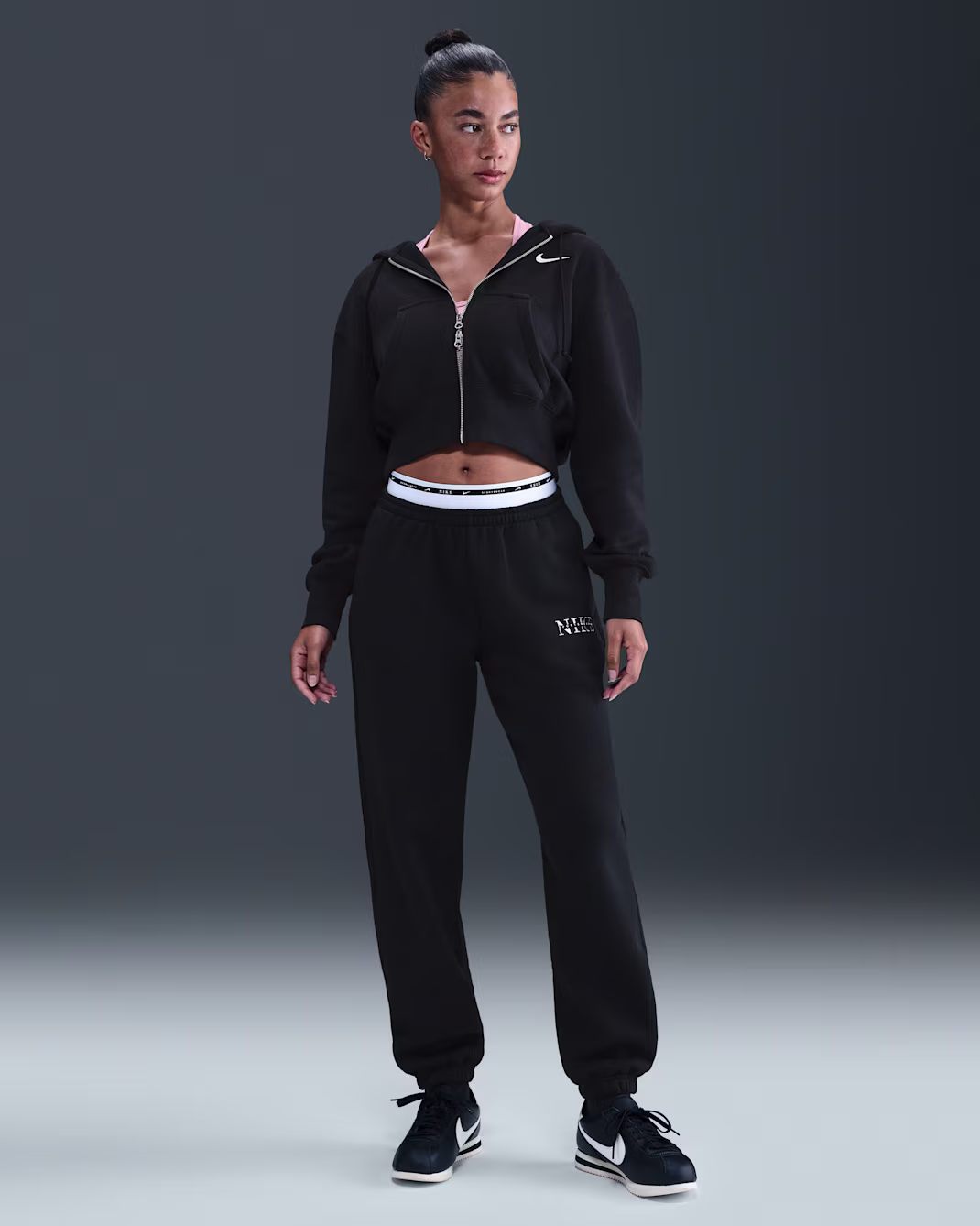 Nike ქალის ჯემპრი