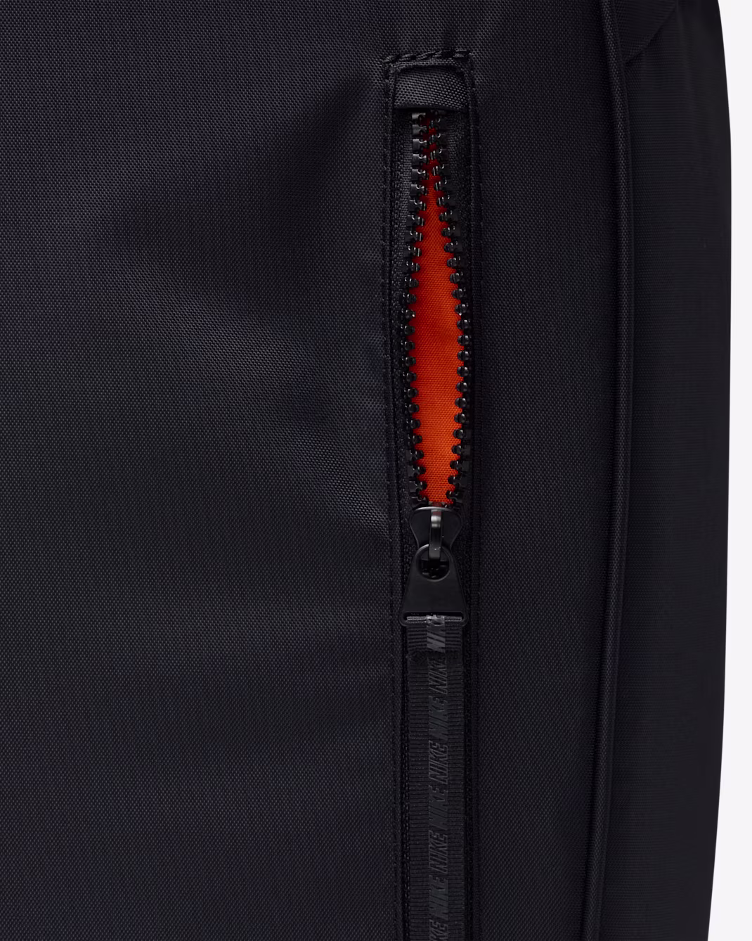Nike ჩანთა