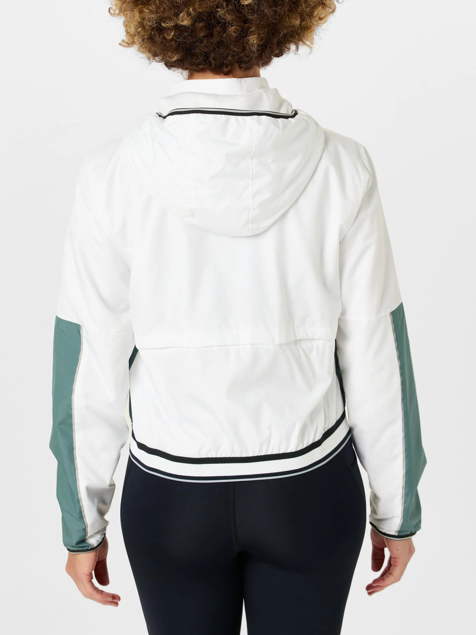 ქალის ჯემპრი