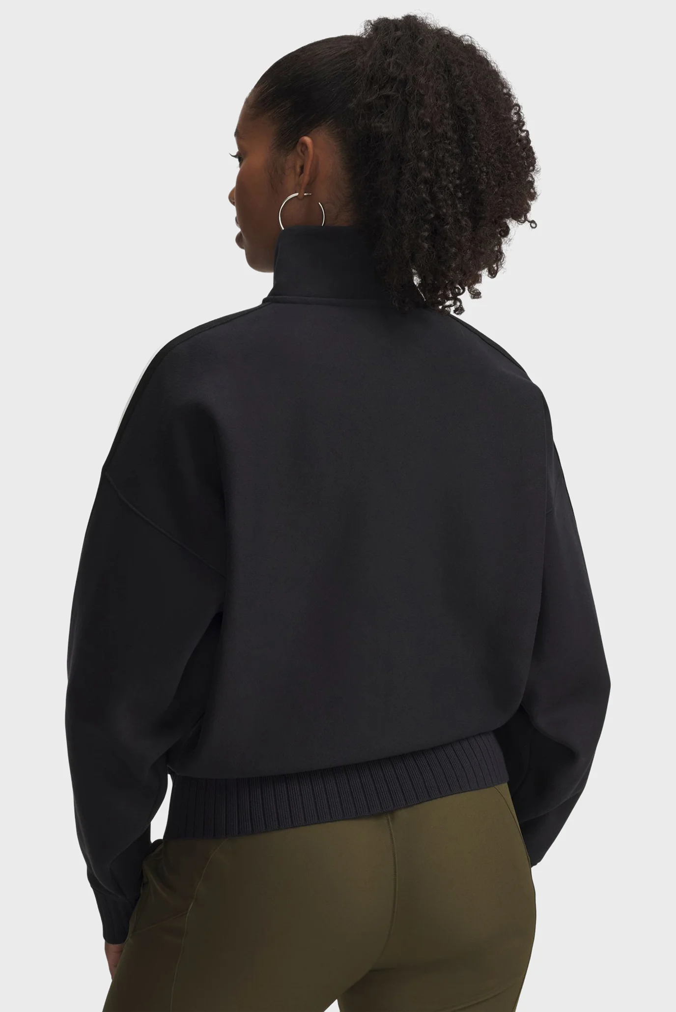 ქალის ჯემპრი