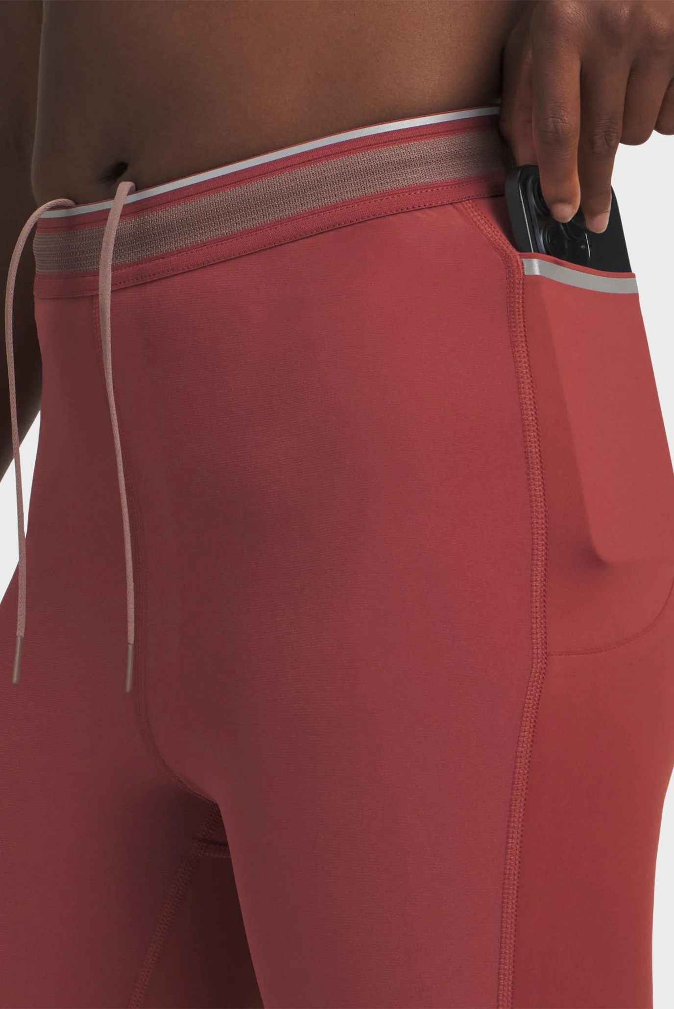 ქალის შარვალი