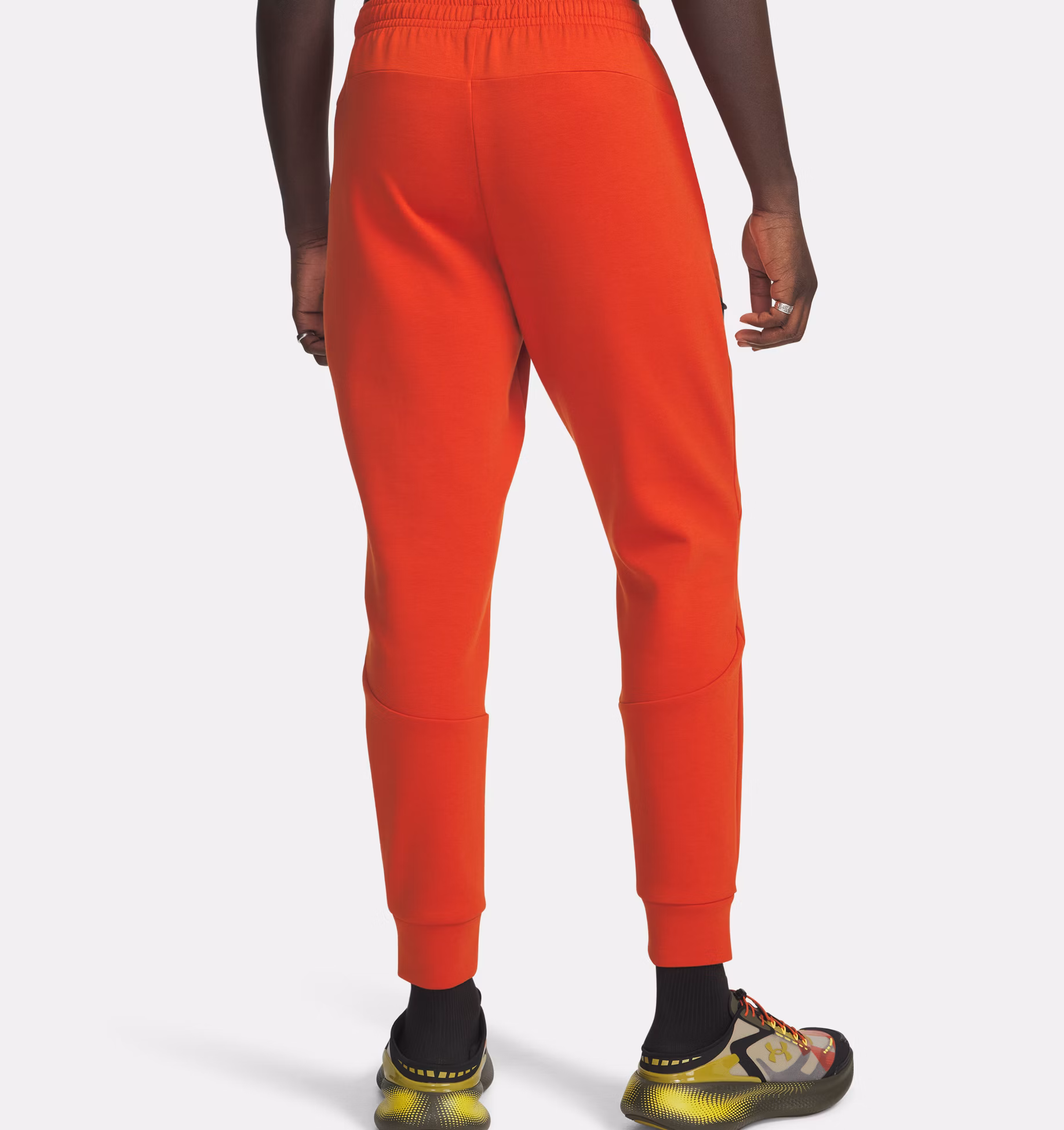 Under Armour მამაკაცის სპორტული შარვალი