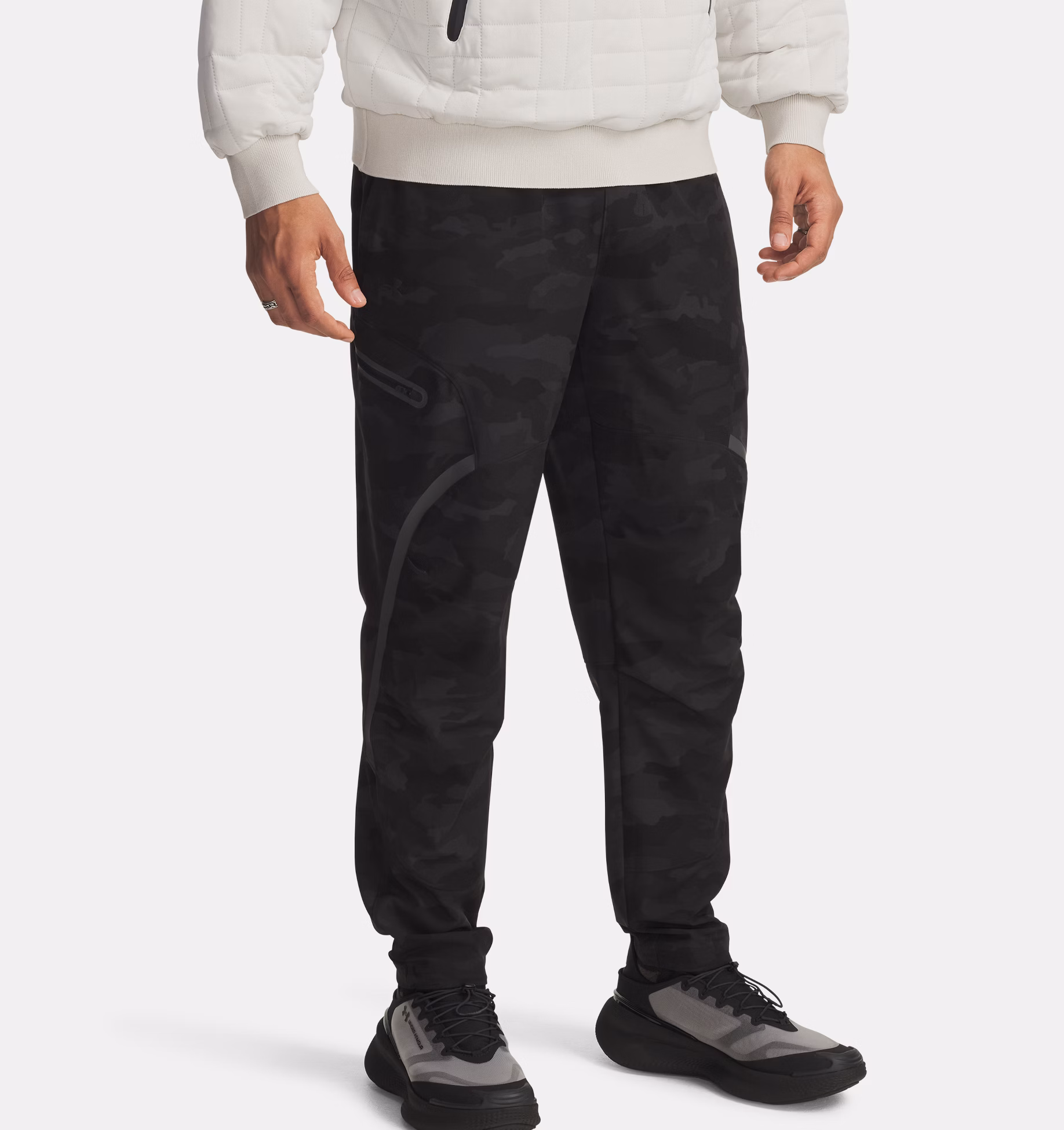 Under Armour მამაკაცის სპორტული შარვალი