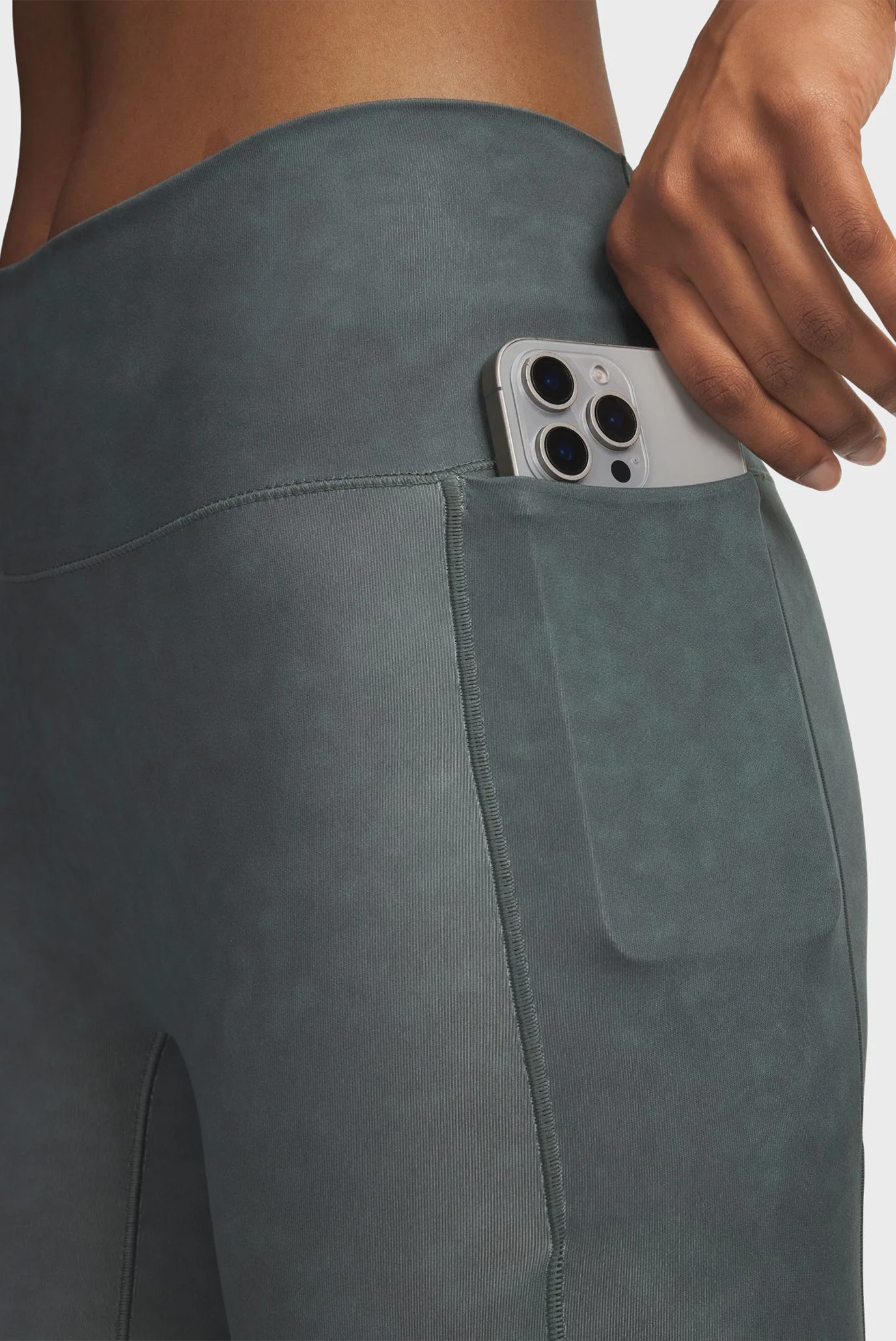 ქალის შარვალი