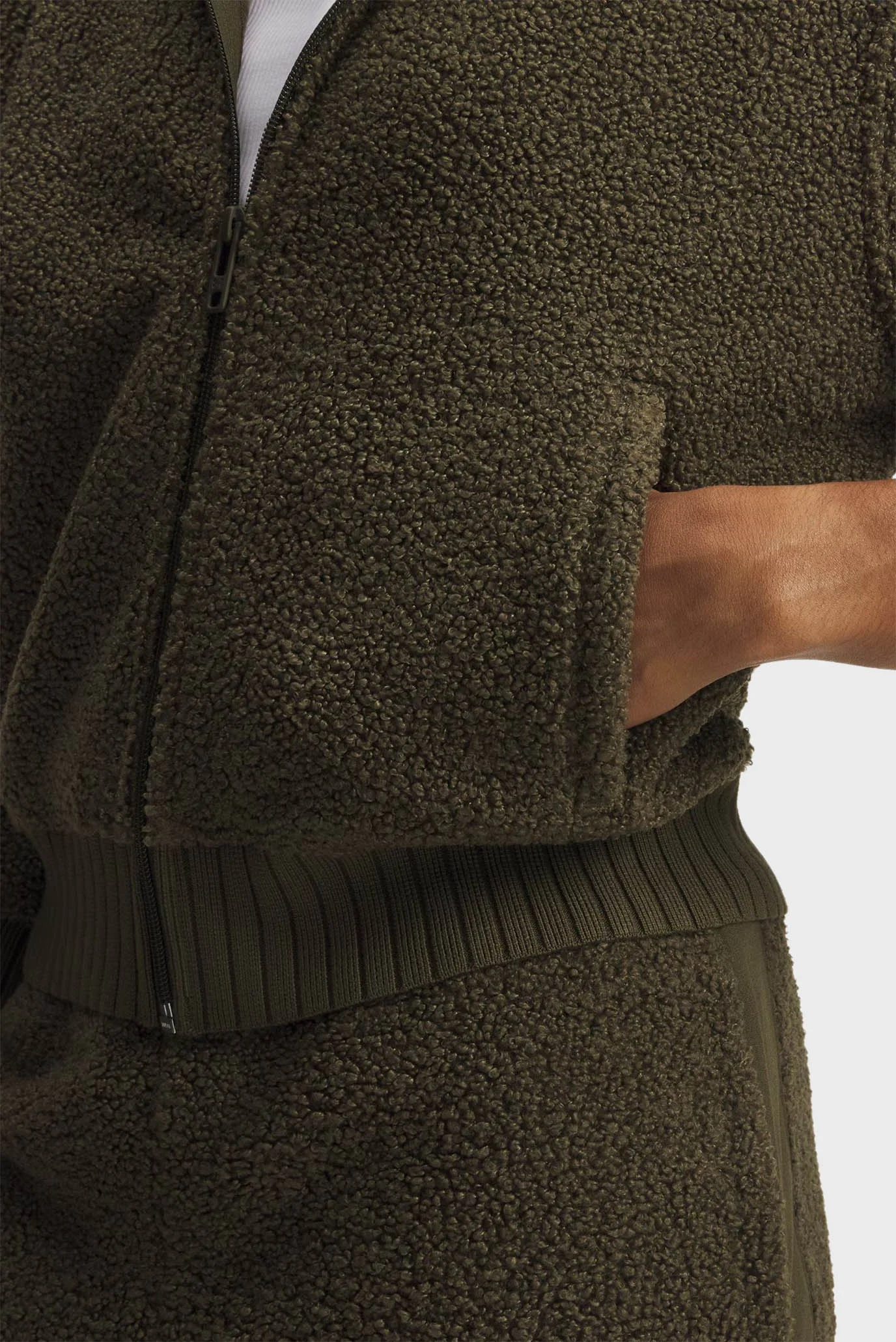 ქალის ჯემპრი