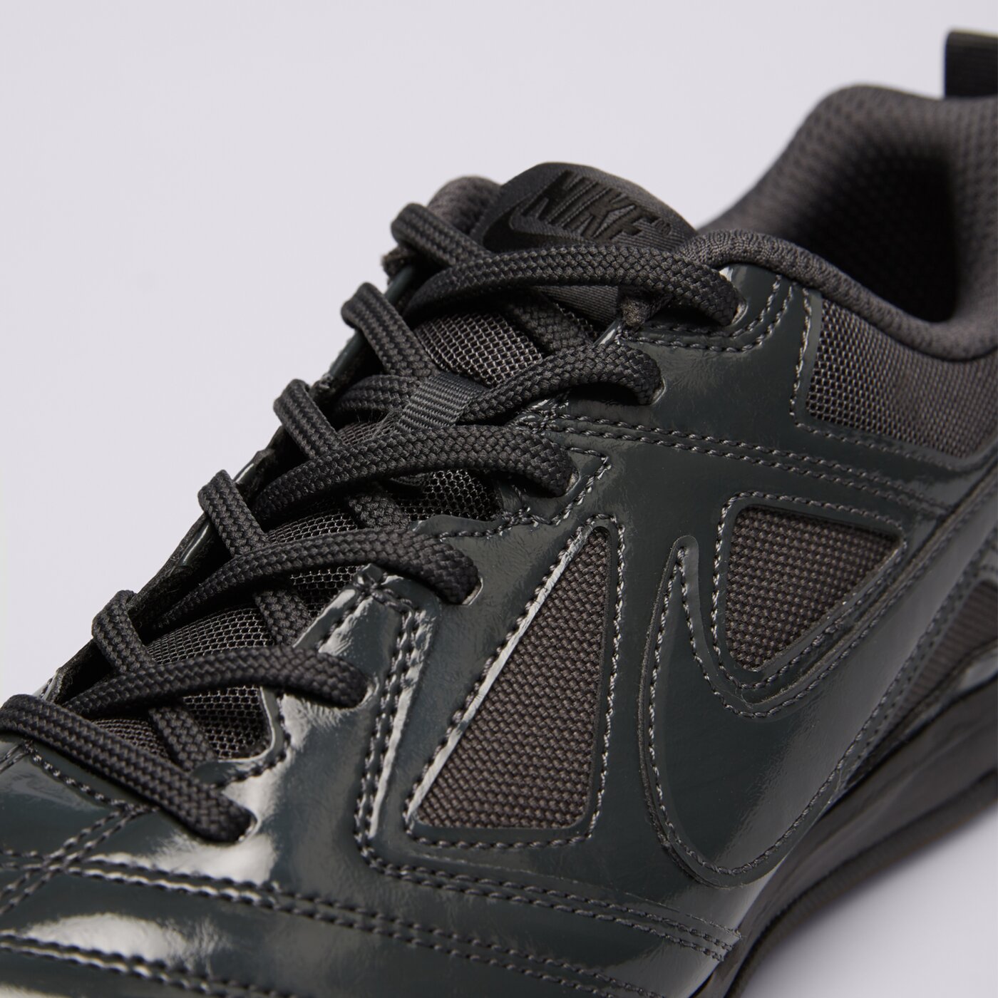 ბავშვის სპორტული ფეხსაცმელი