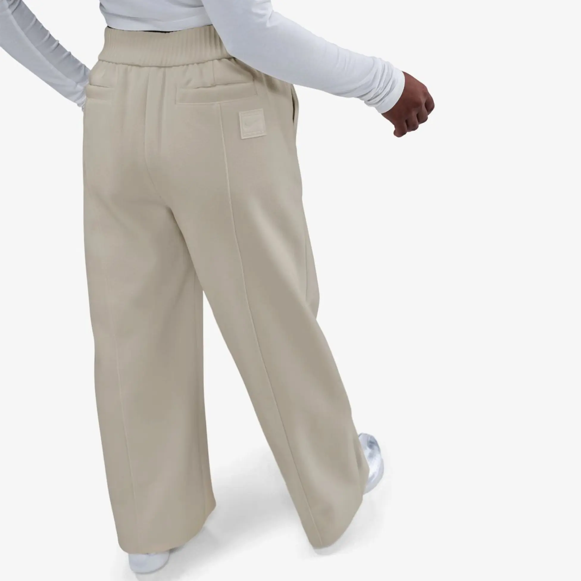 ქალის შარვალი