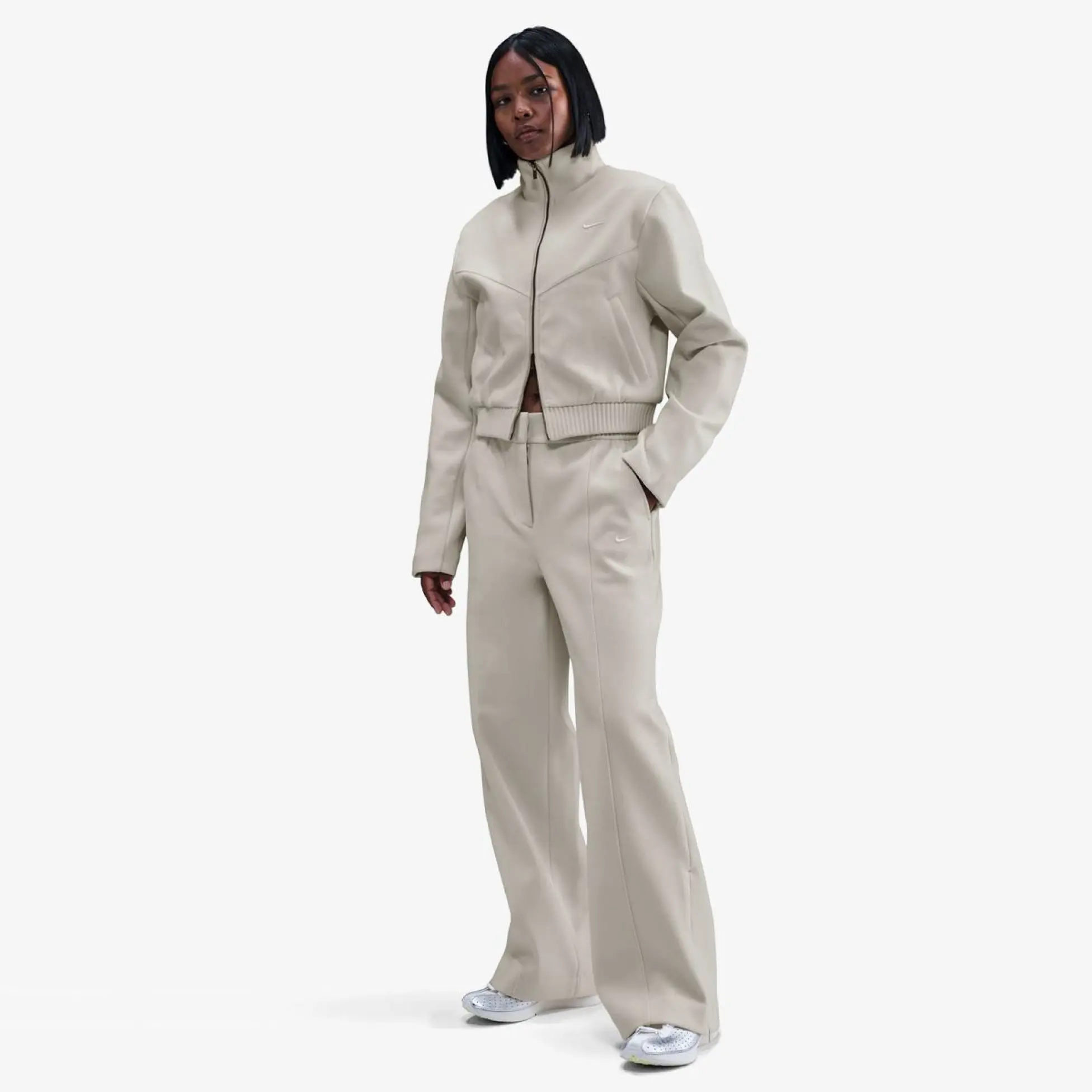 ქალის შარვალი