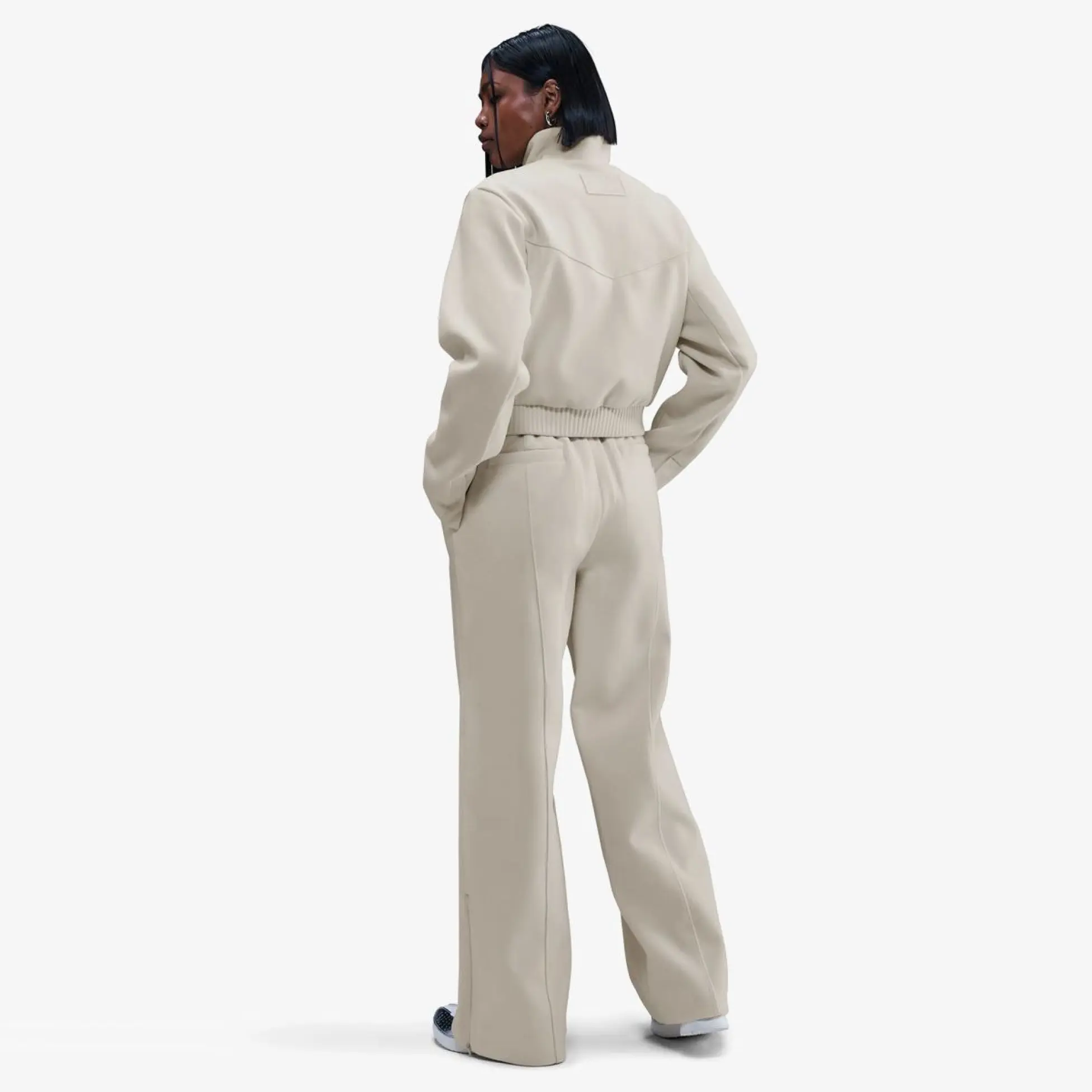 ქალის შარვალი