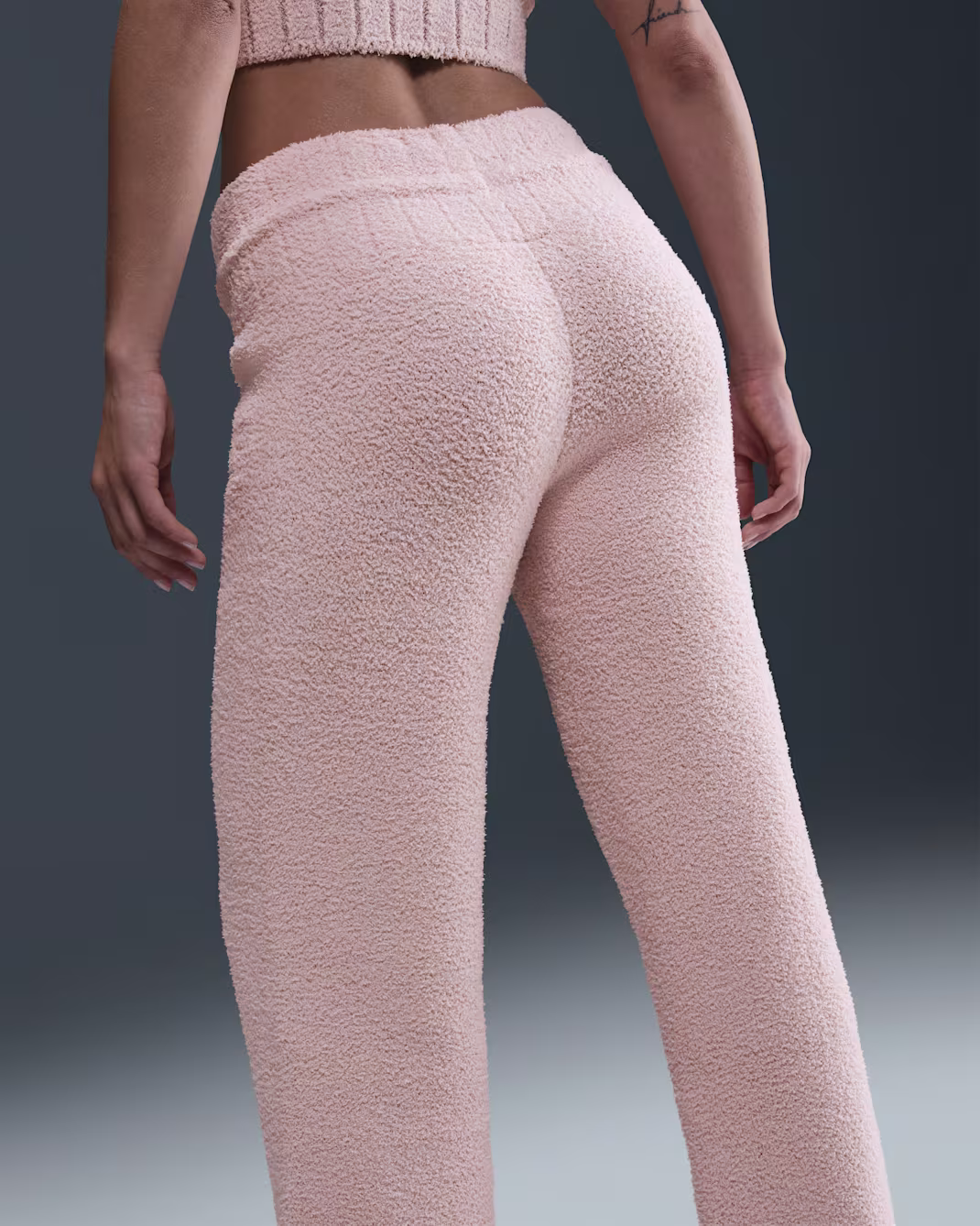 ქალის შარვალი