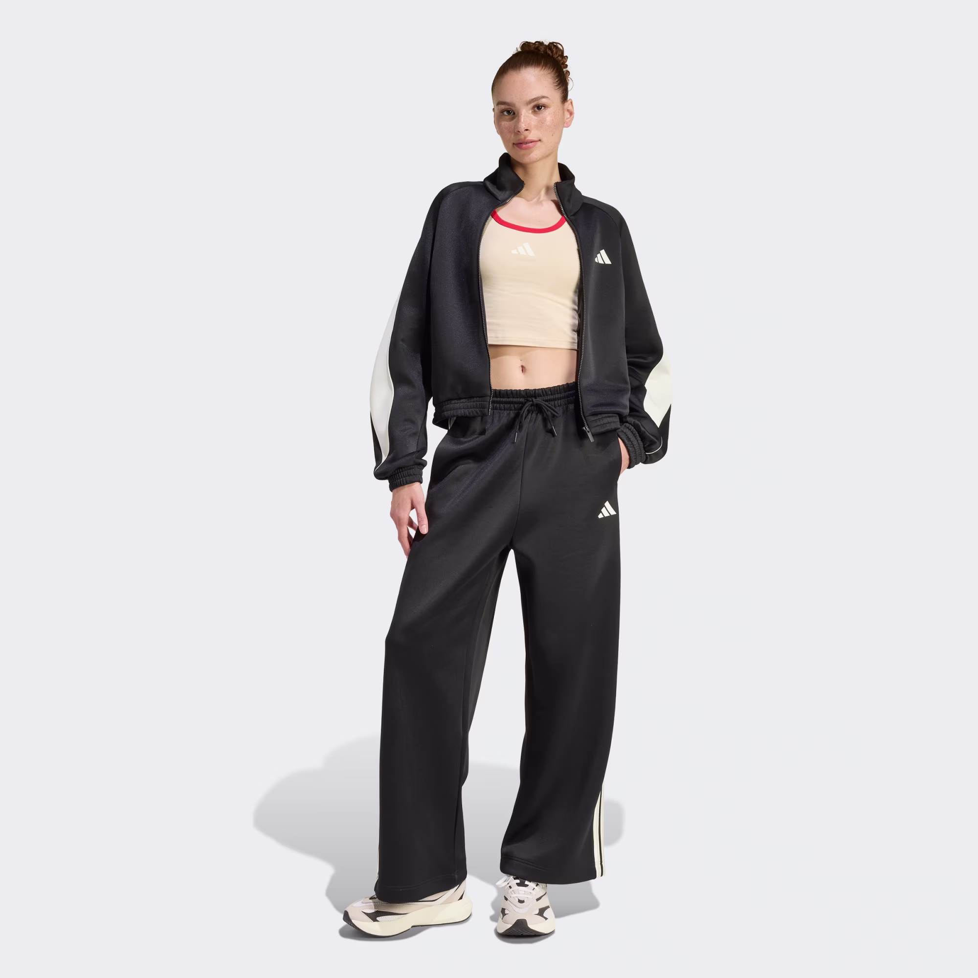 ქალის მაისური