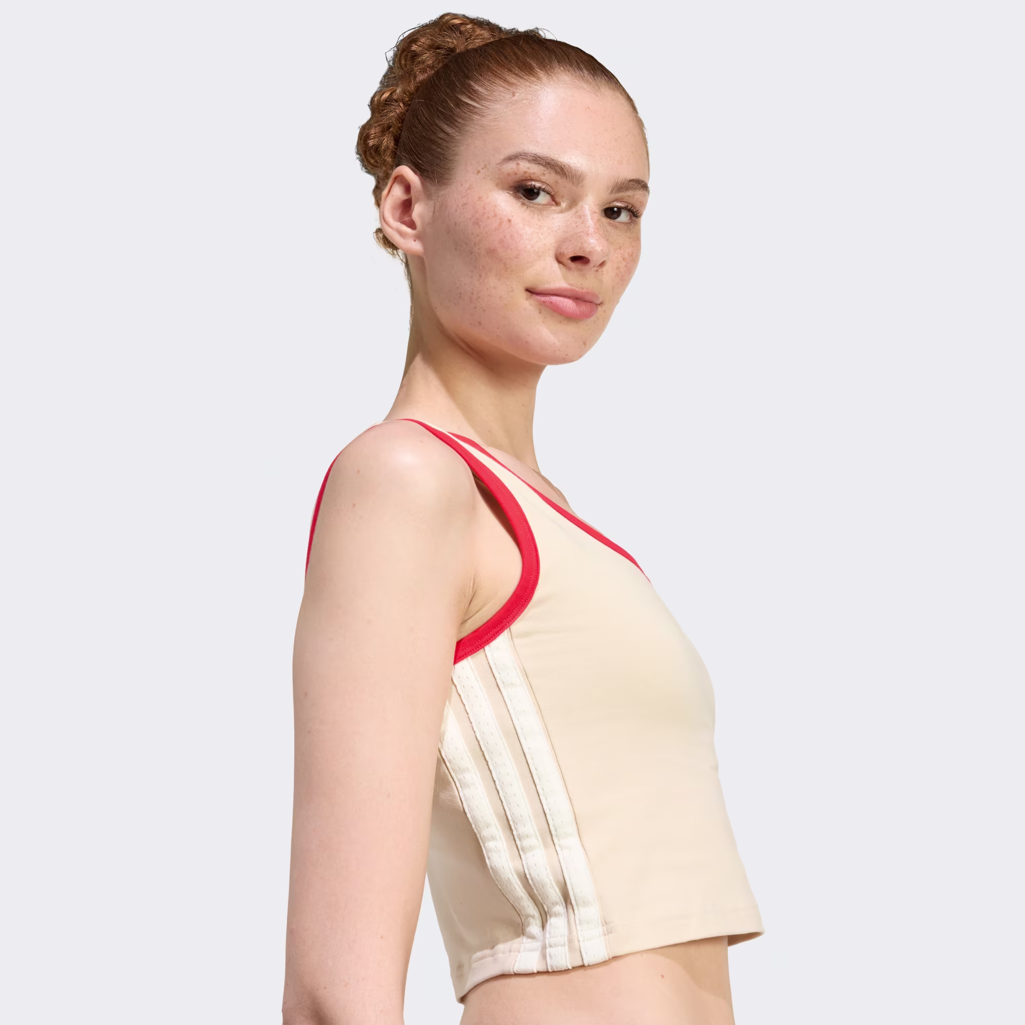 ქალის მაისური