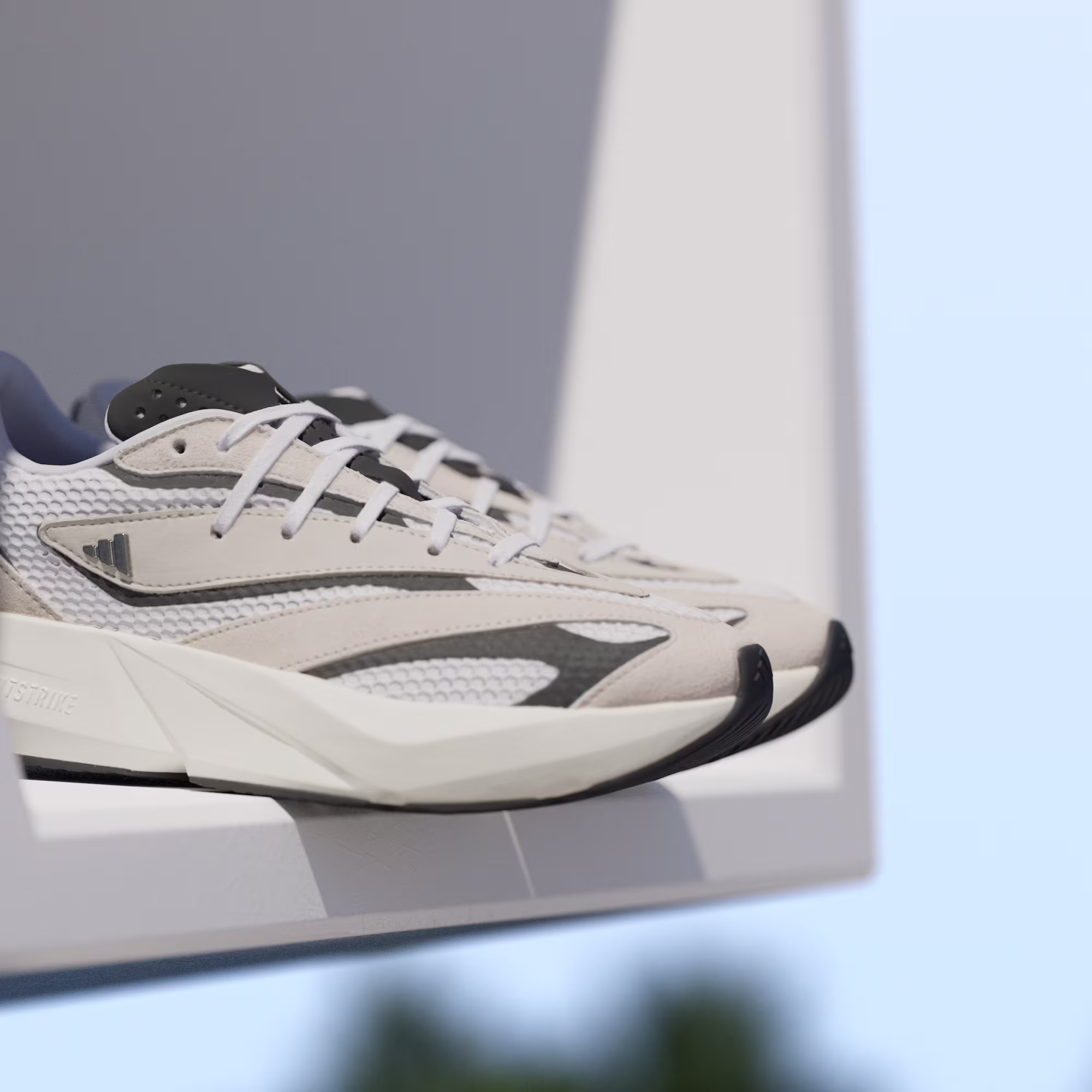 ქალის სპორტული ფეხსაცმელი LIGHTSTRIDE