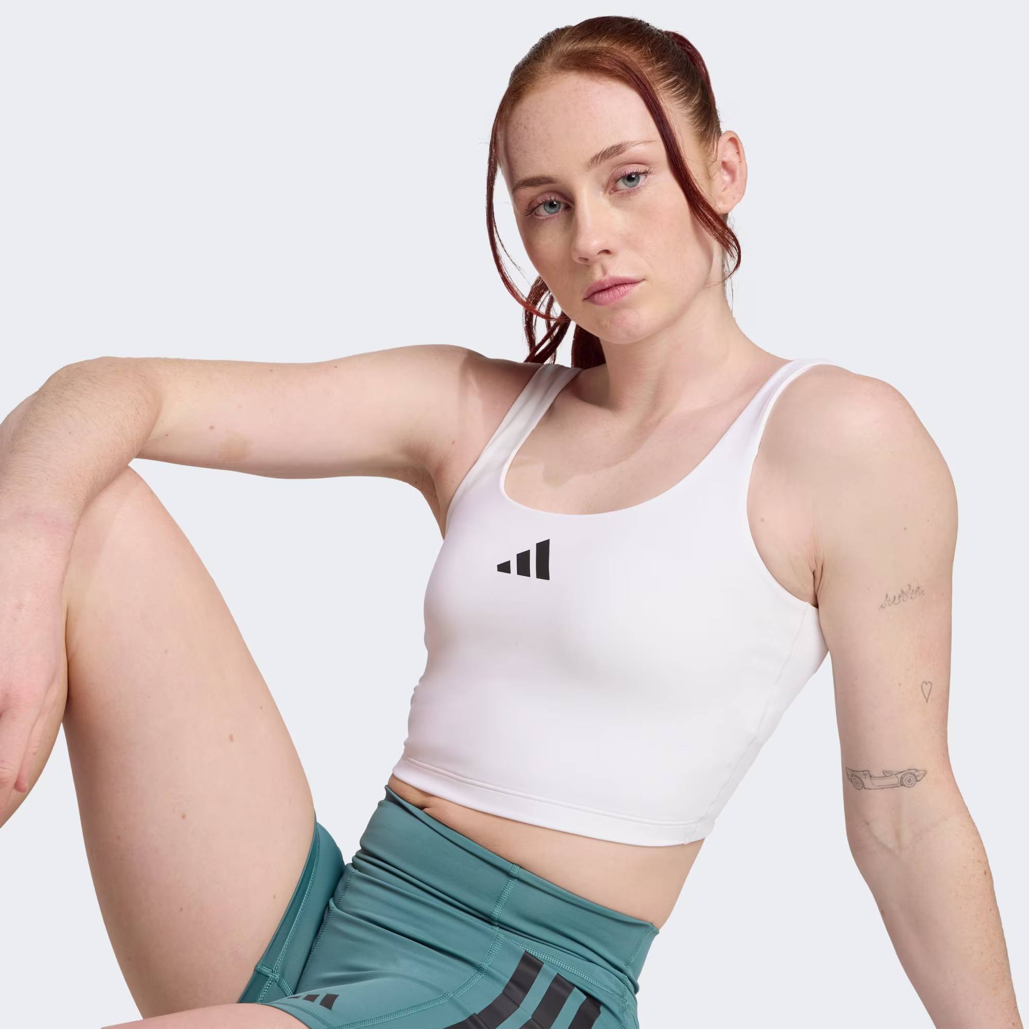 ქალის მაისური