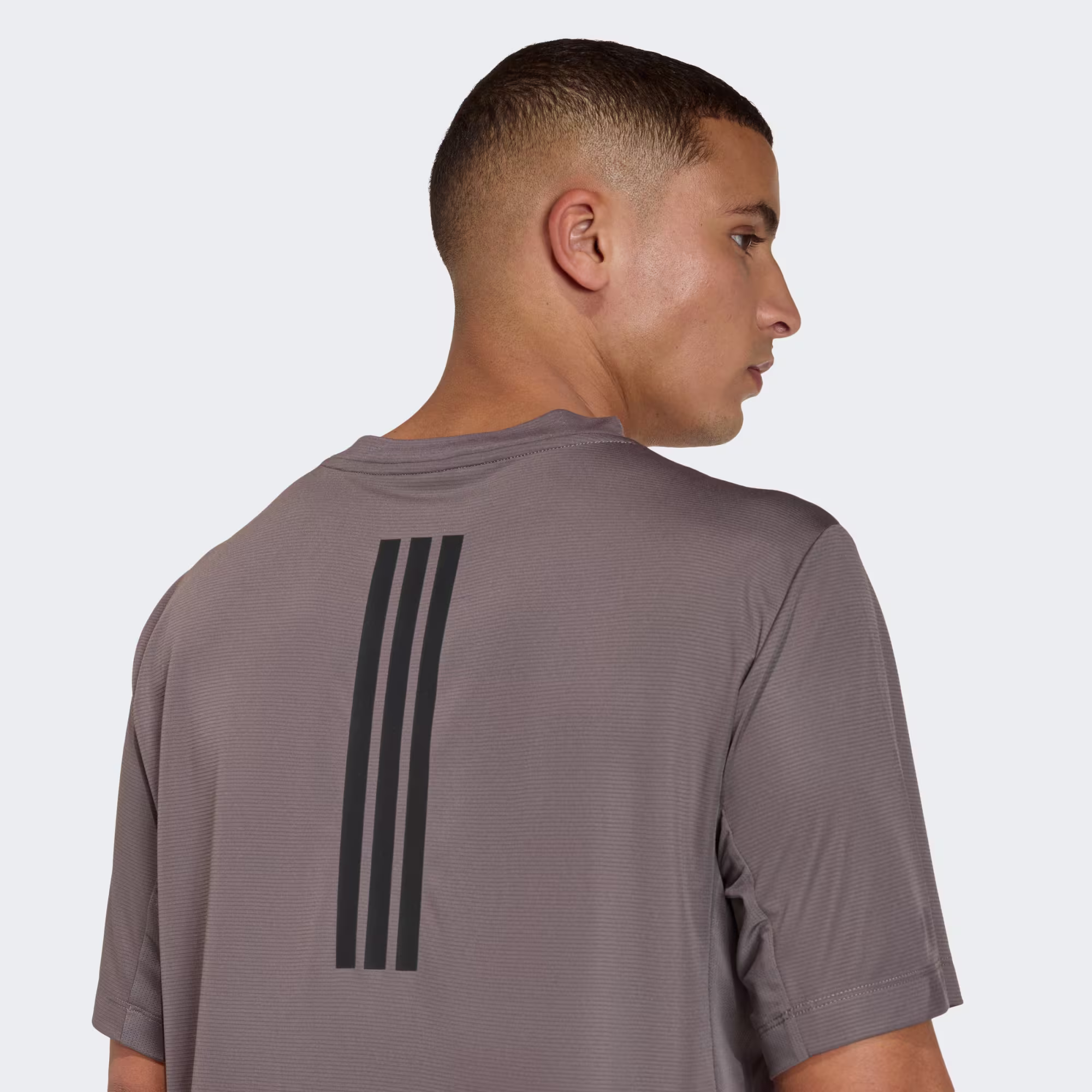 მამაკაცის მაისური