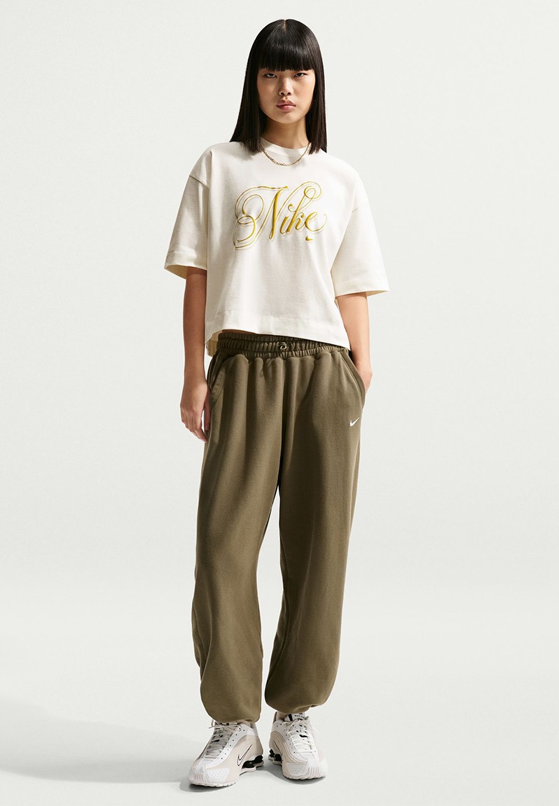 ქალის მაისური