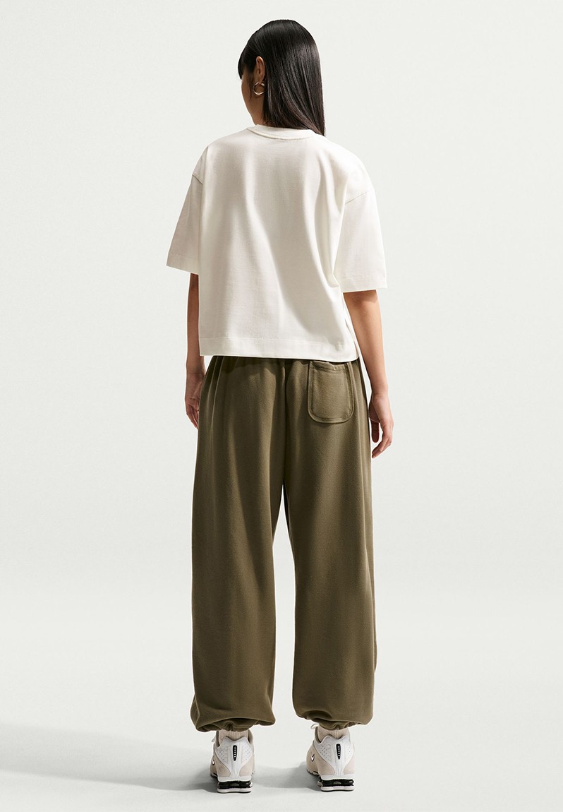 ქალის მაისური