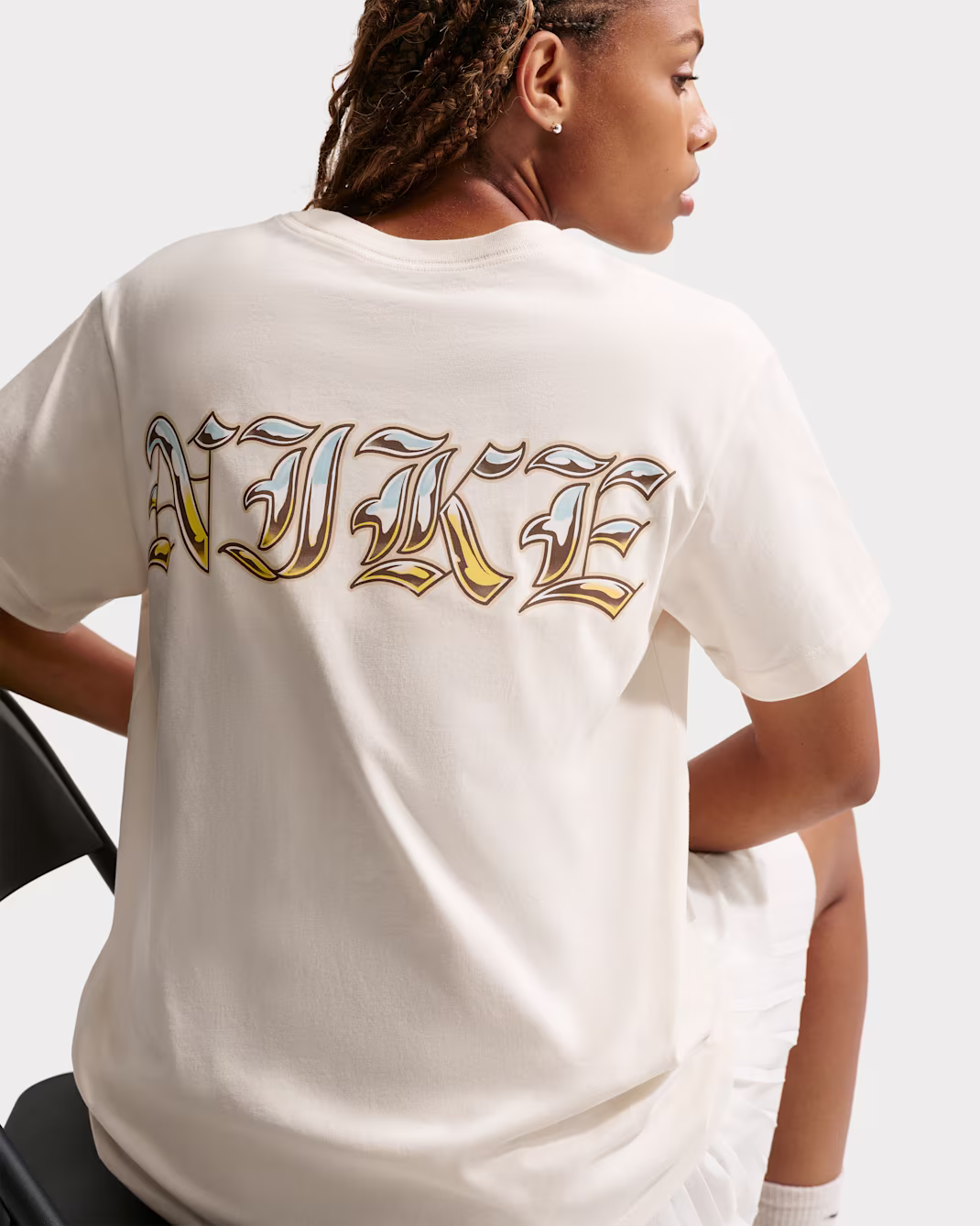 ქალის მაისური