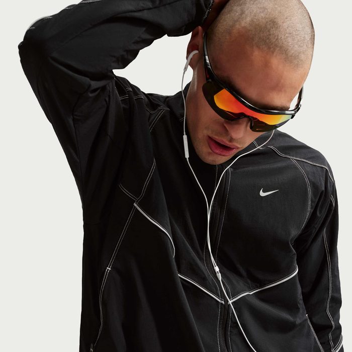 Nike მამაკაცის ქურთუკი