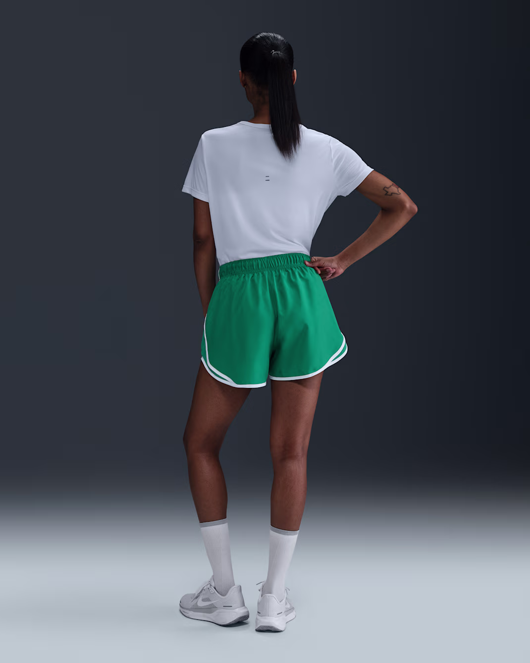 Nike ქალის მაისური