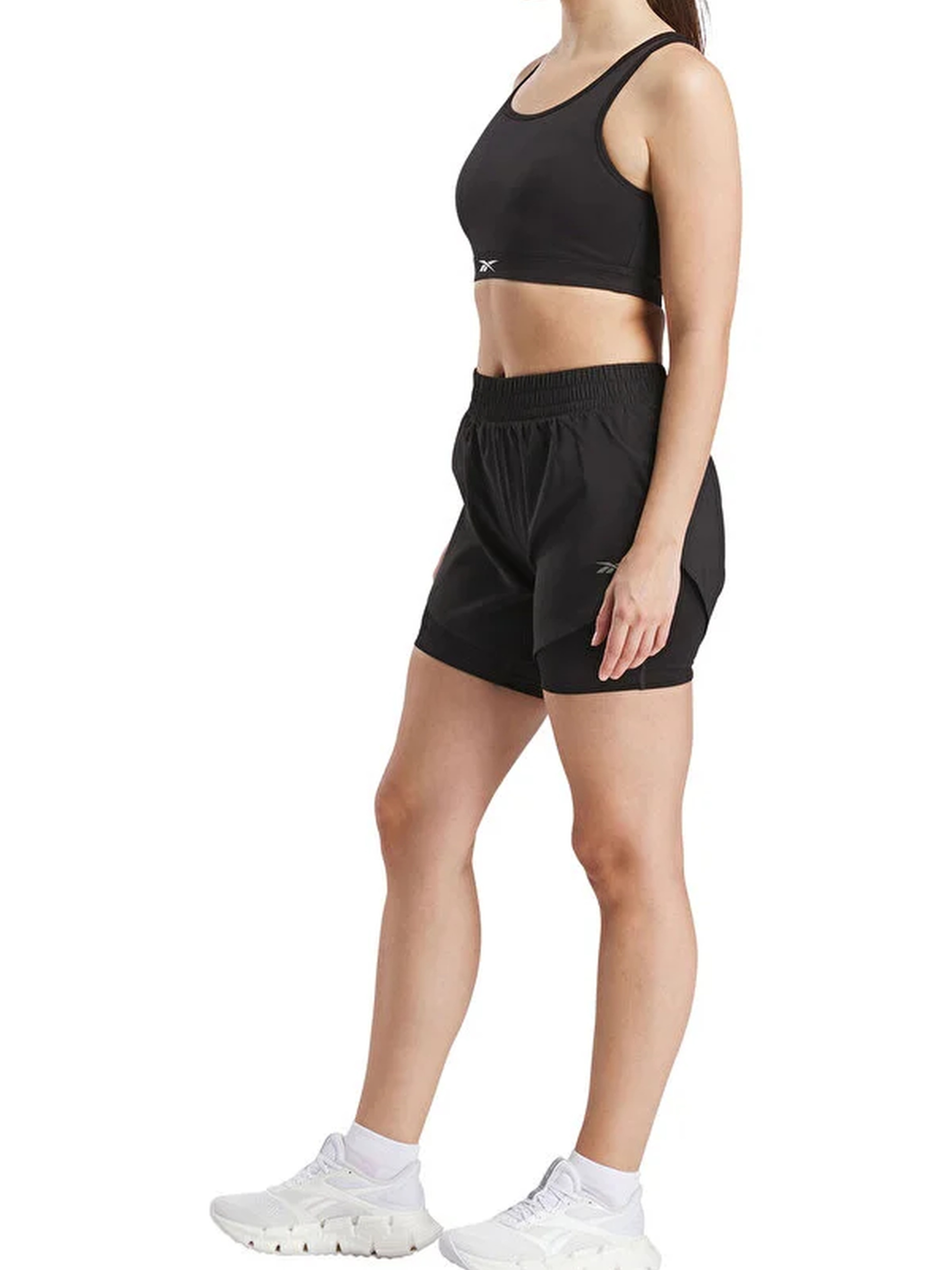 ქალის შორტი