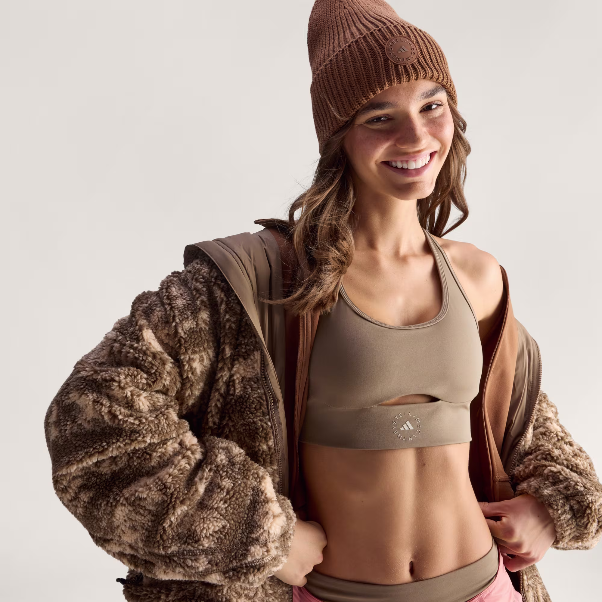 Adidas ქალის მაისური