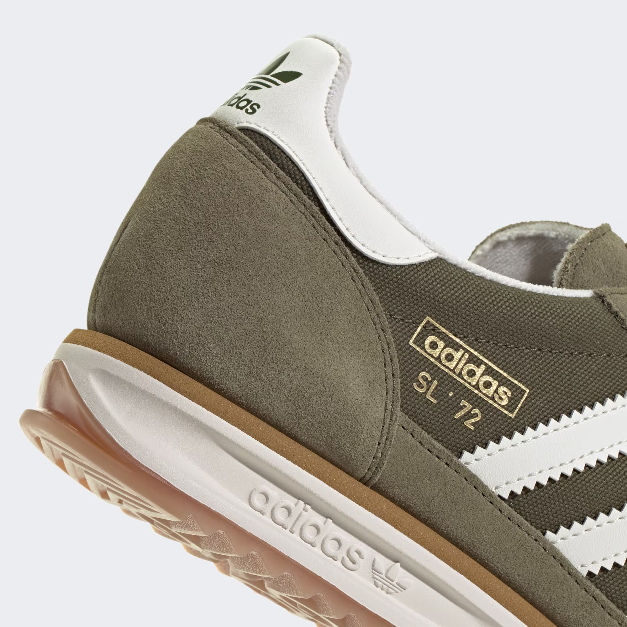 Adidas მამაკაცის სპორტული ფეხსაცმელი