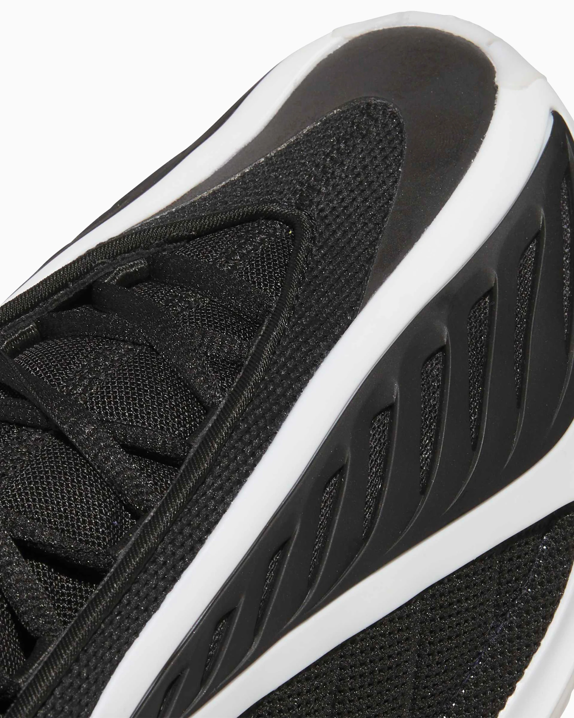 Adidas ქალის სპორტული ფეხსაცმელი