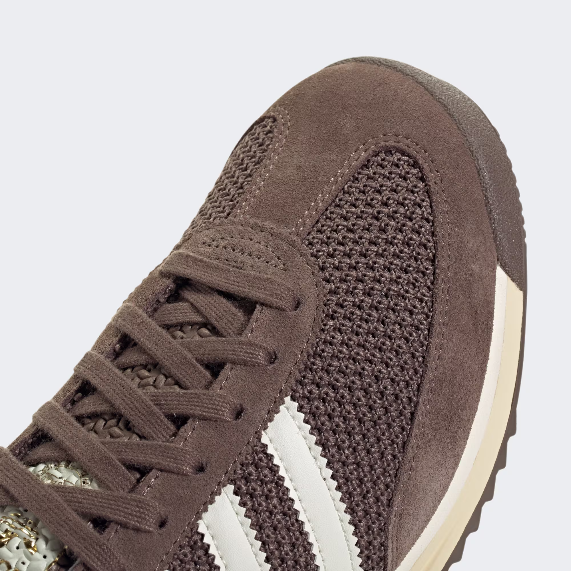 Adidas მამაკაცის სპორტული ფეხსაცმელი