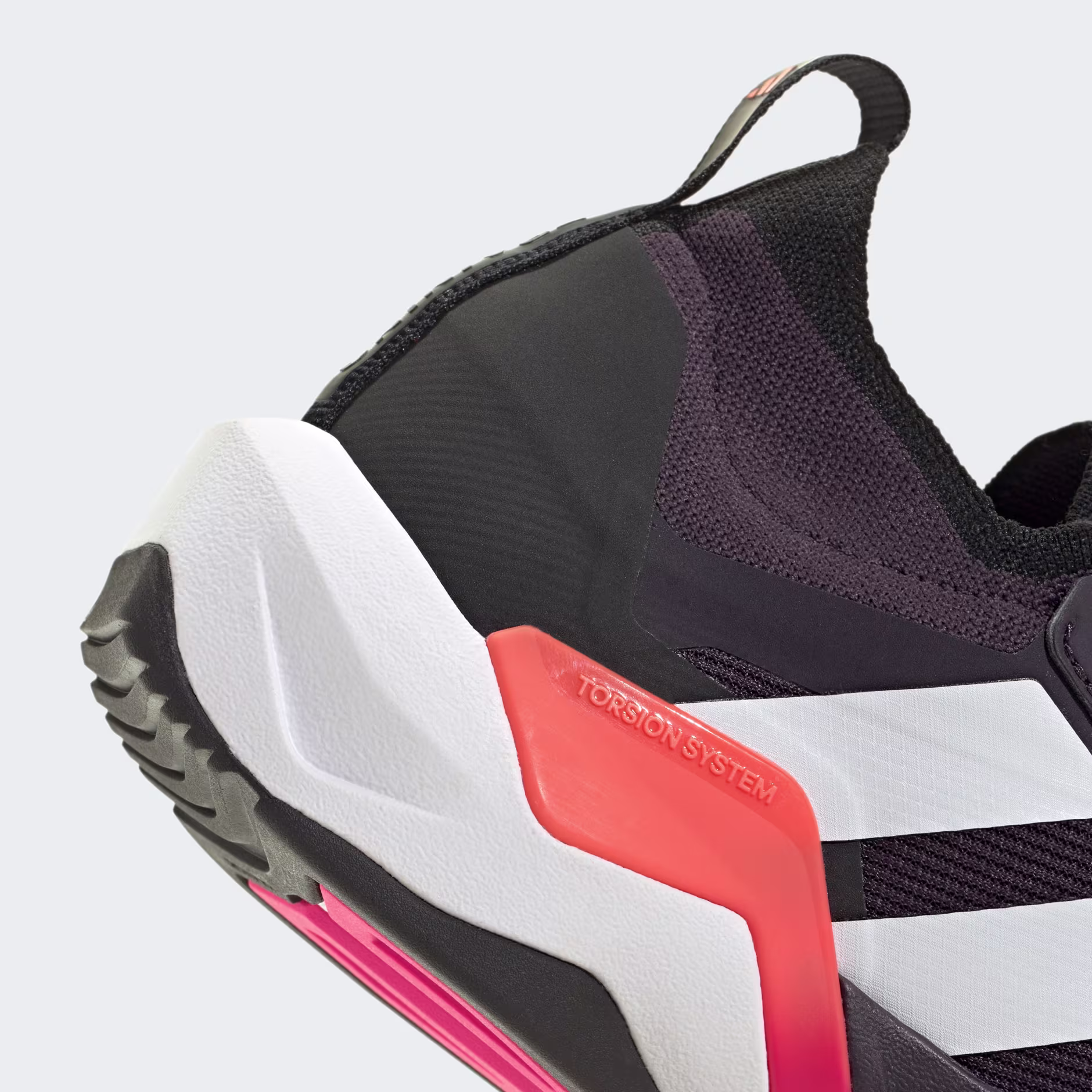 Adidas მამაკაცის სპორტული ფეხსაცმელი