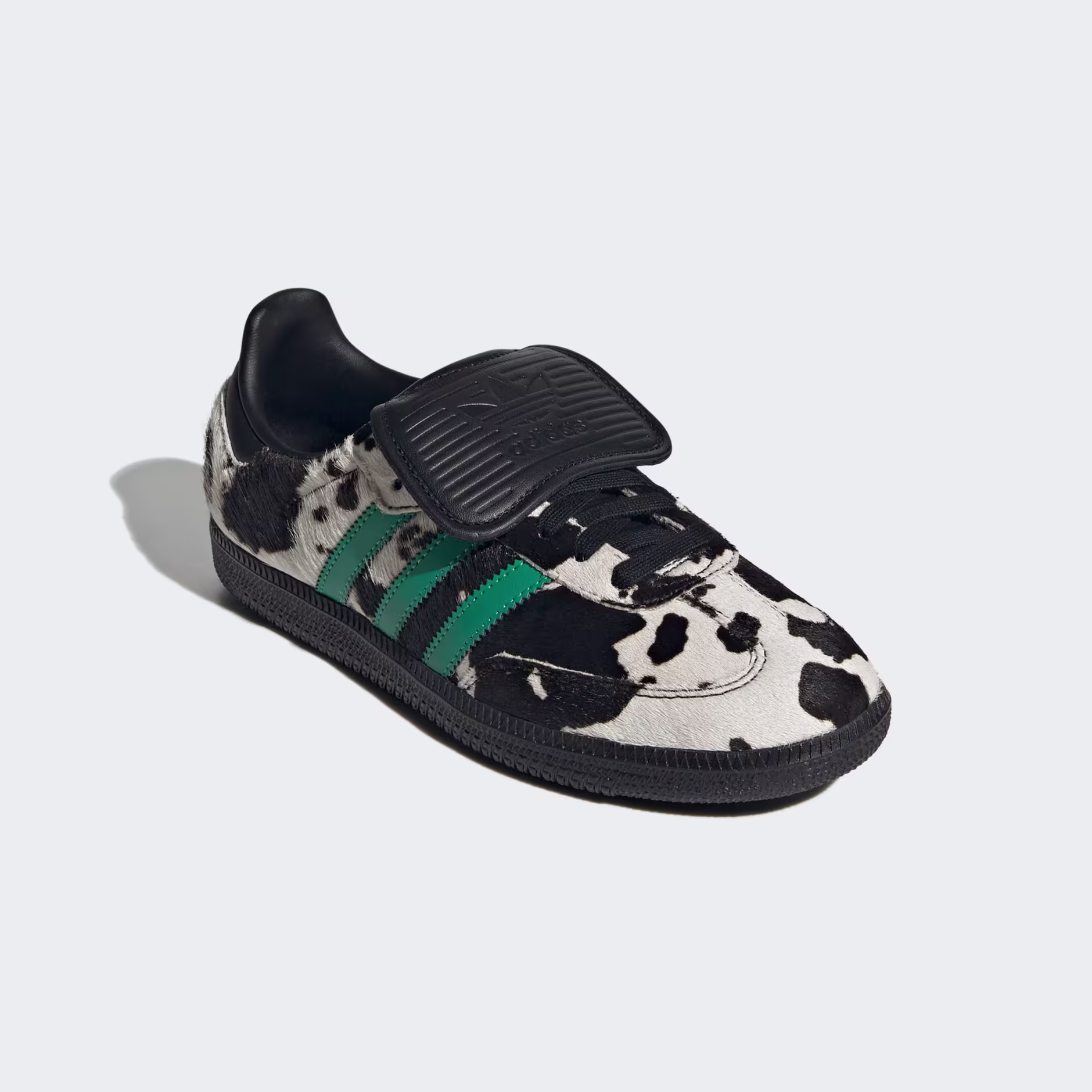 Adidas ქალის სპორტული ფეხსაცმელი