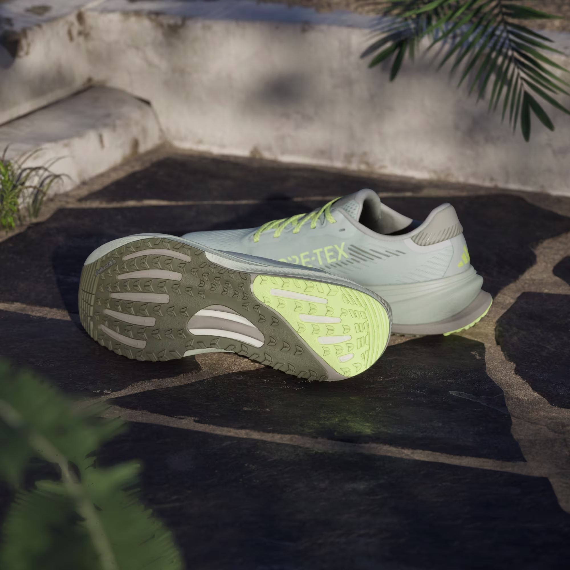Adidas მამაკაცის სპორტული ფეხსაცმელი