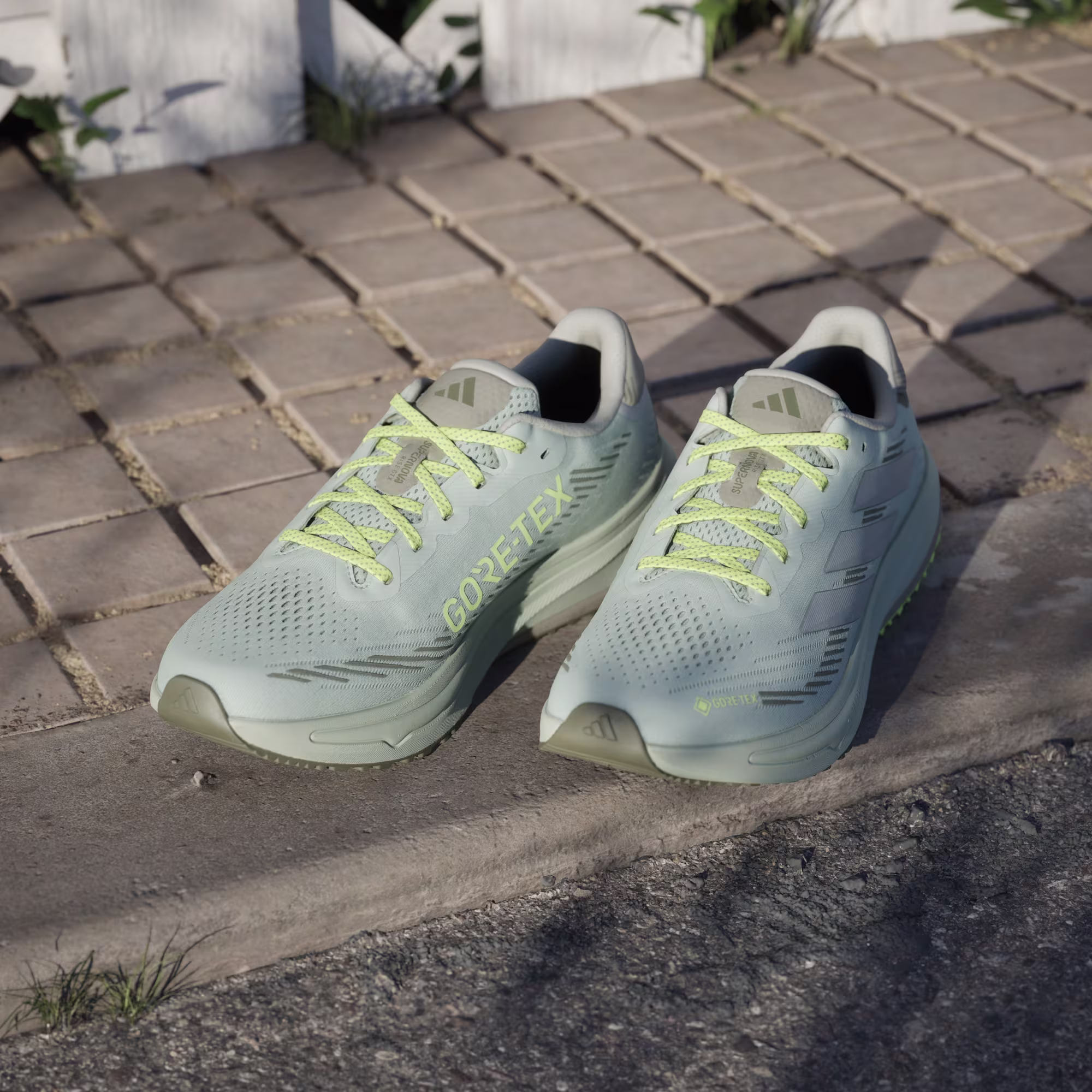 Adidas მამაკაცის სპორტული ფეხსაცმელი