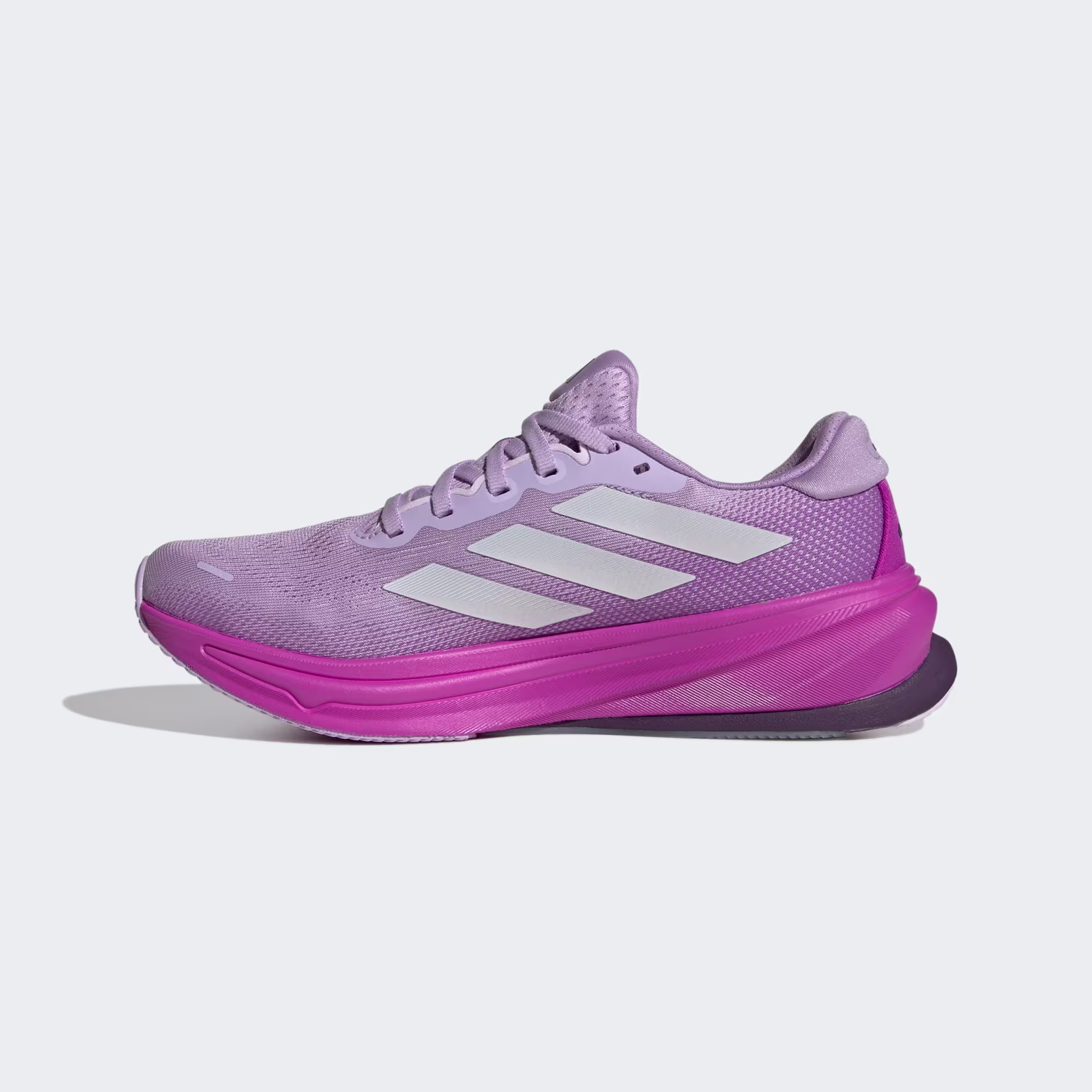 Adidas ქალის სპორტული ფეხსაცმელი