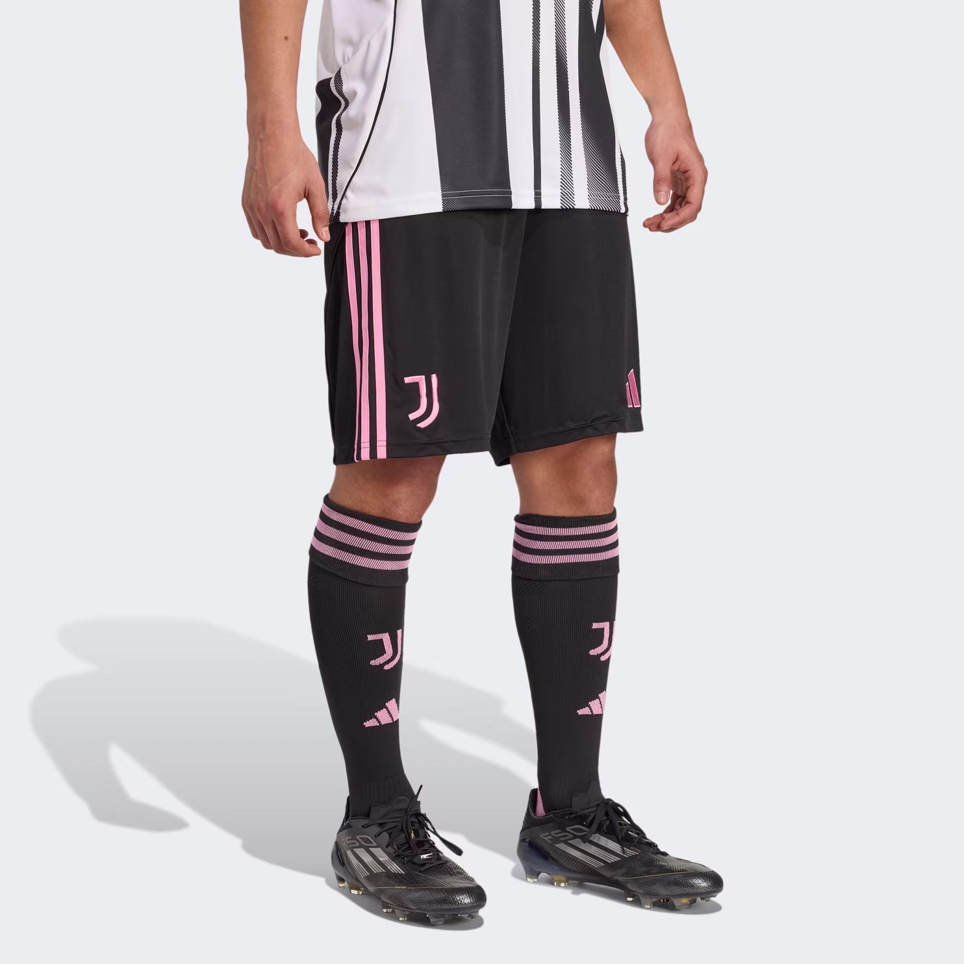 Adidas მამაკაცის შორტი