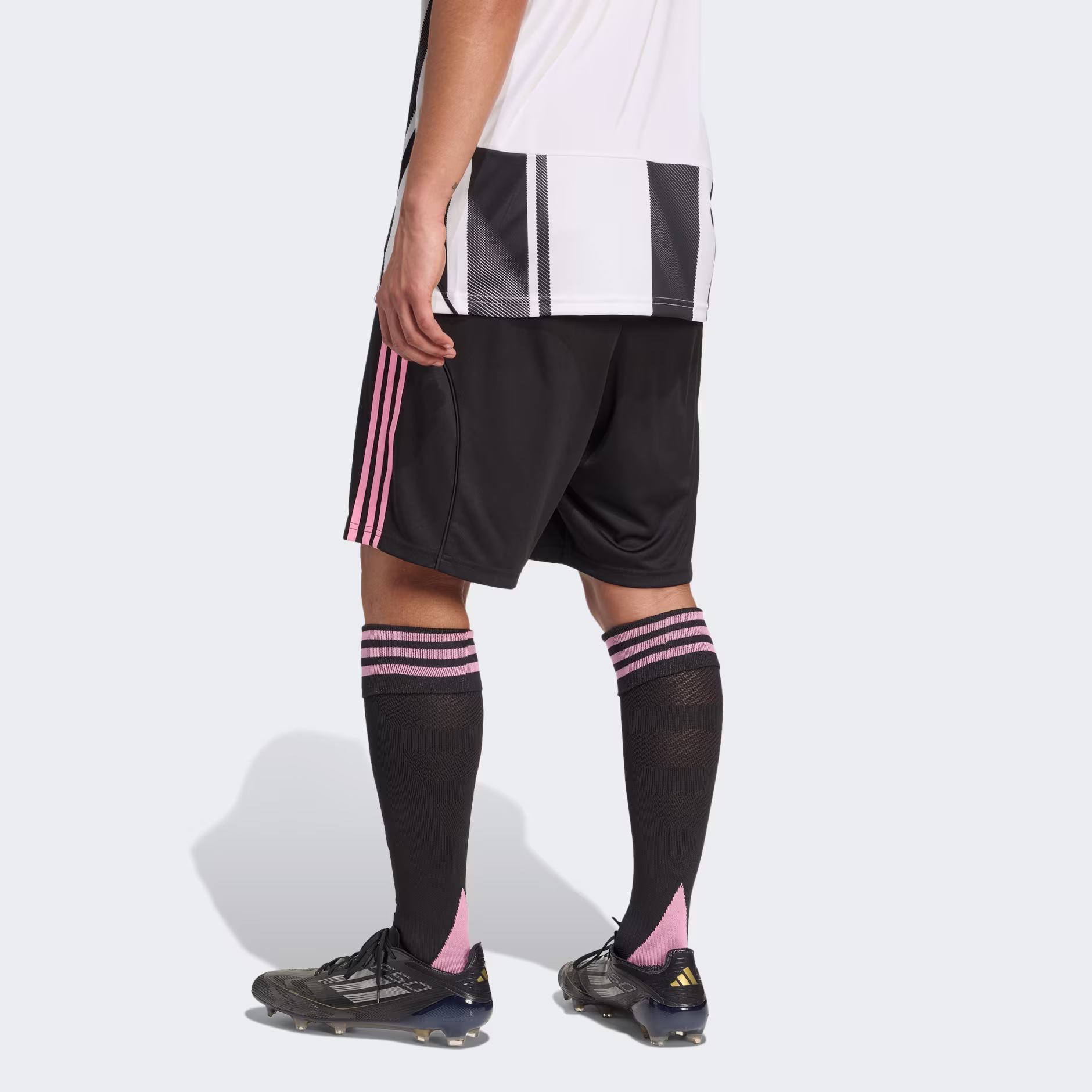Adidas მამაკაცის შორტი