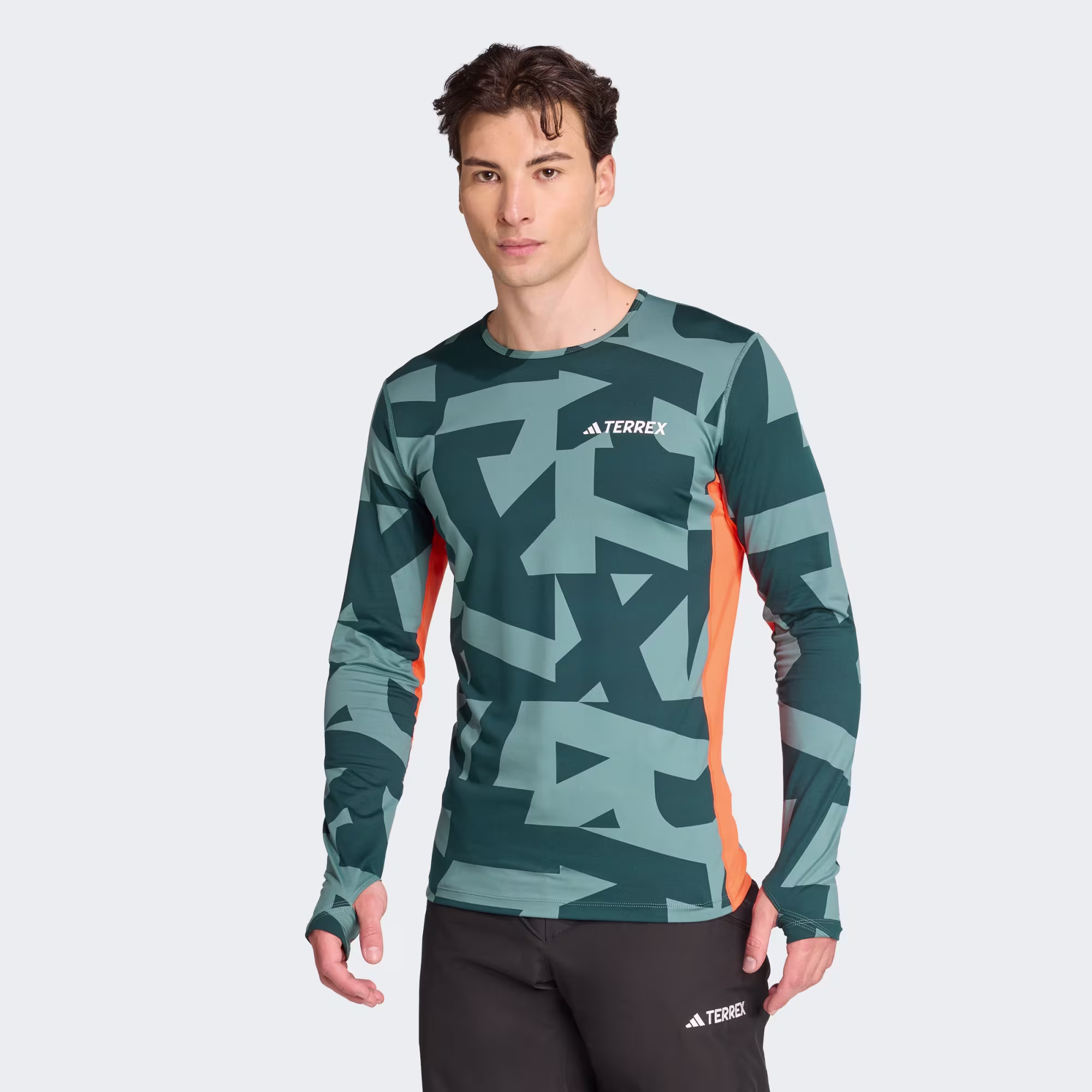 Adidas მამაკაცის ჯემპრი