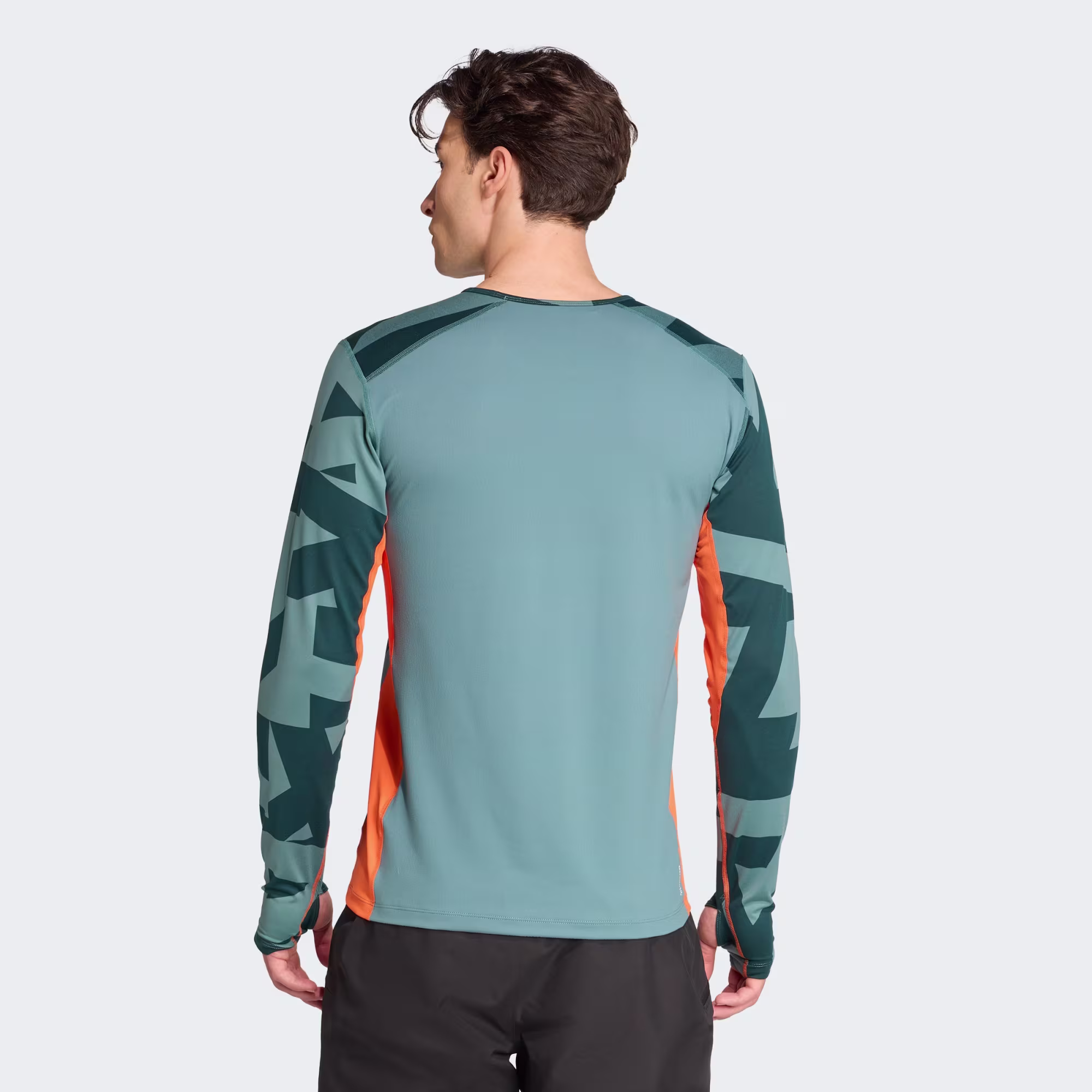 Adidas მამაკაცის ჯემპრი