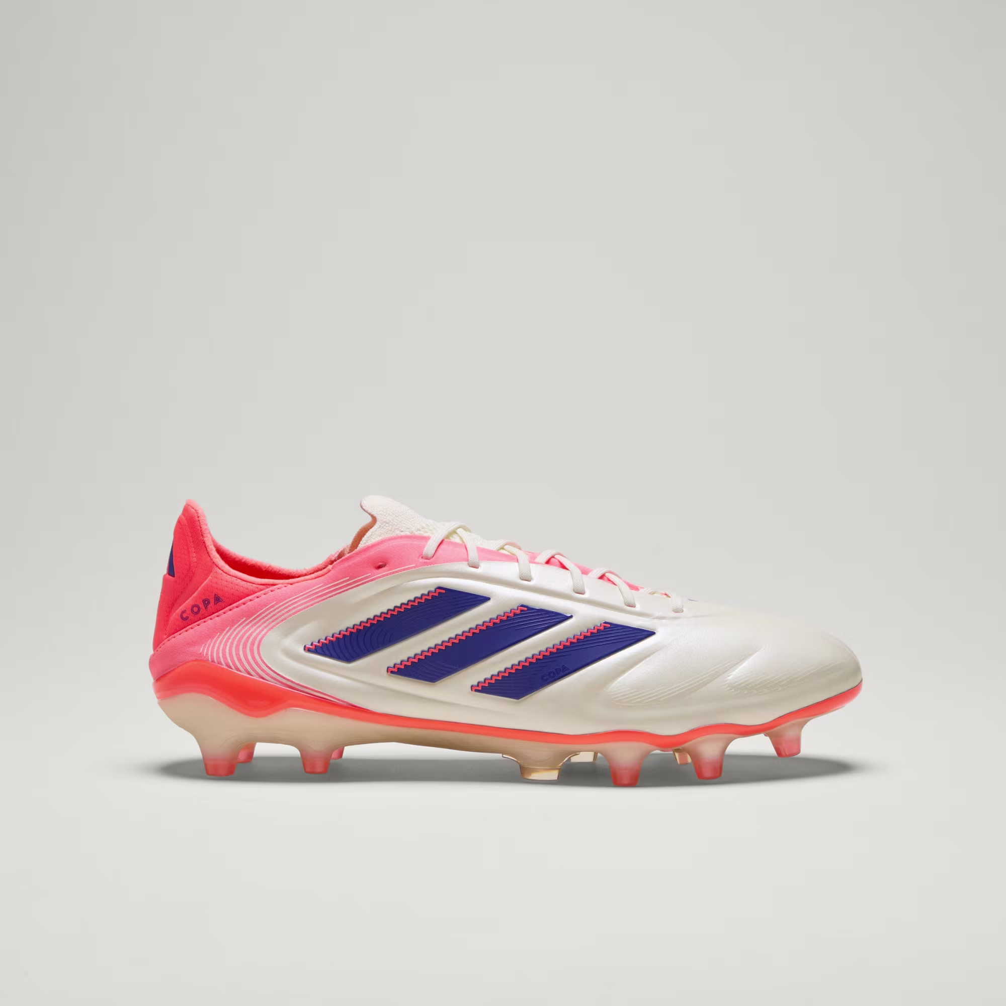 Adidas მამაკაცის სპორტული ფეხსაცმელი