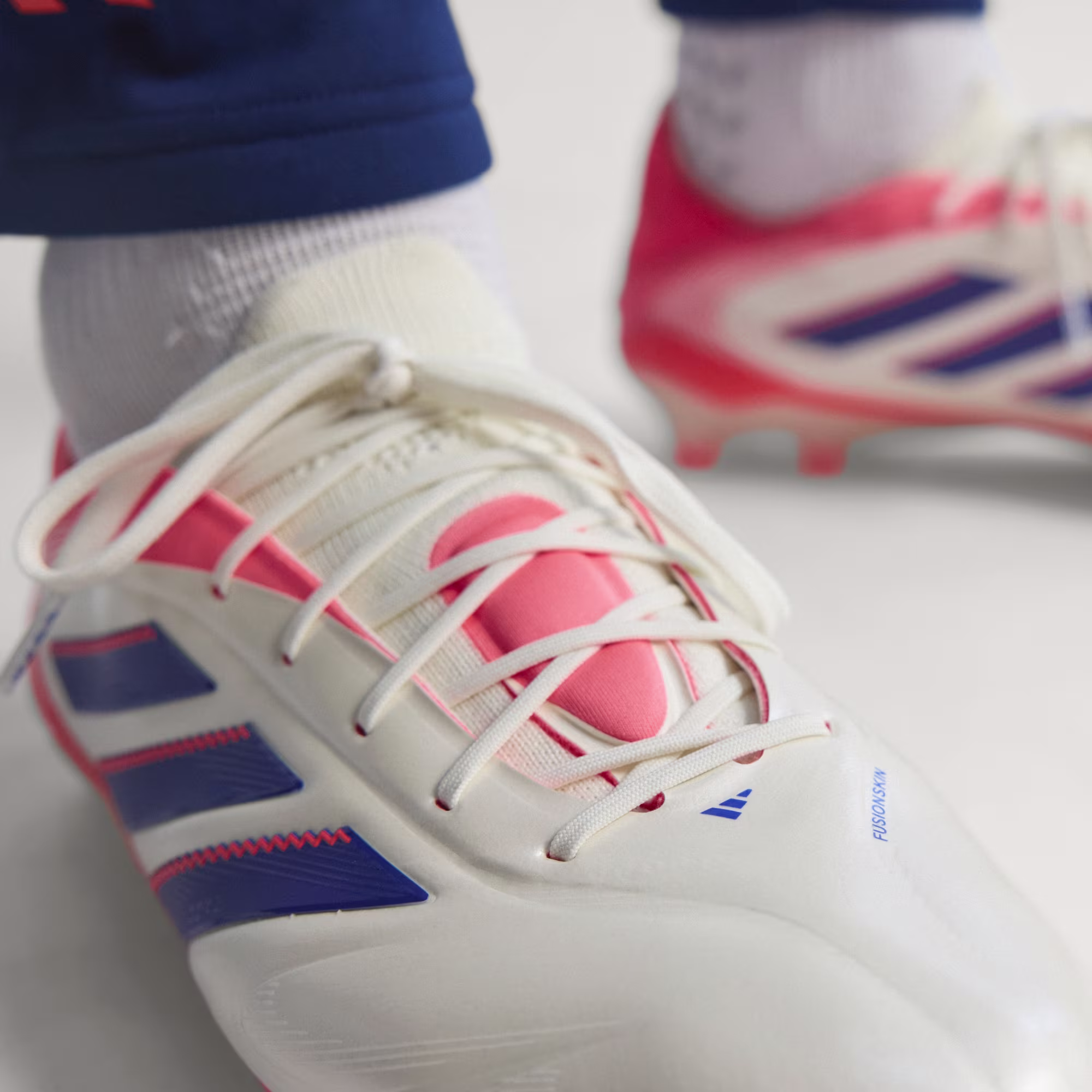 Adidas მამაკაცის სპორტული ფეხსაცმელი