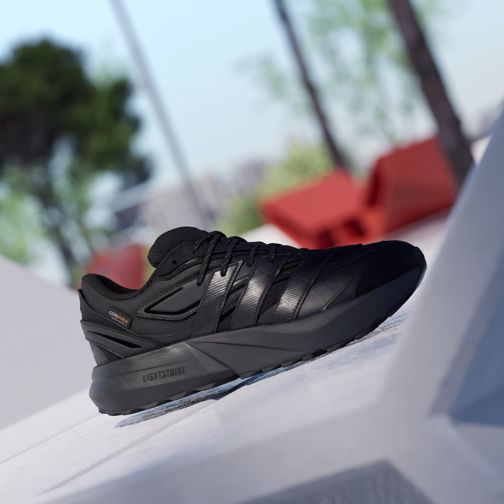 Adidas მამაკაცის სპორტული ფეხსაცმელი