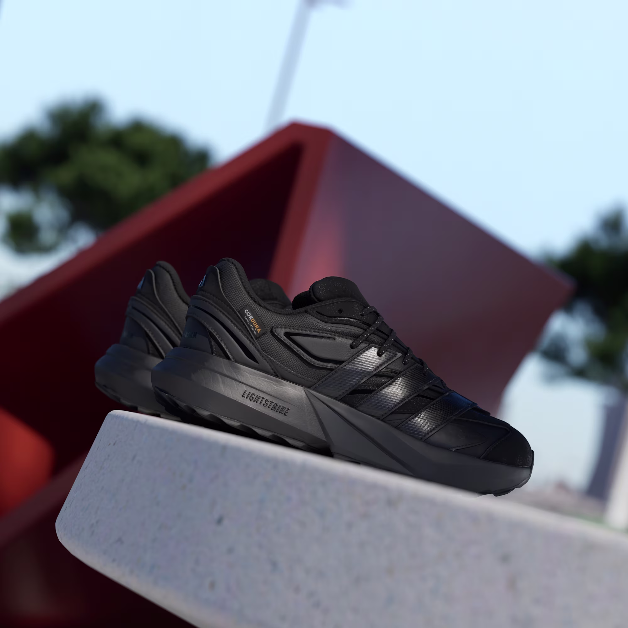 Adidas მამაკაცის სპორტული ფეხსაცმელი