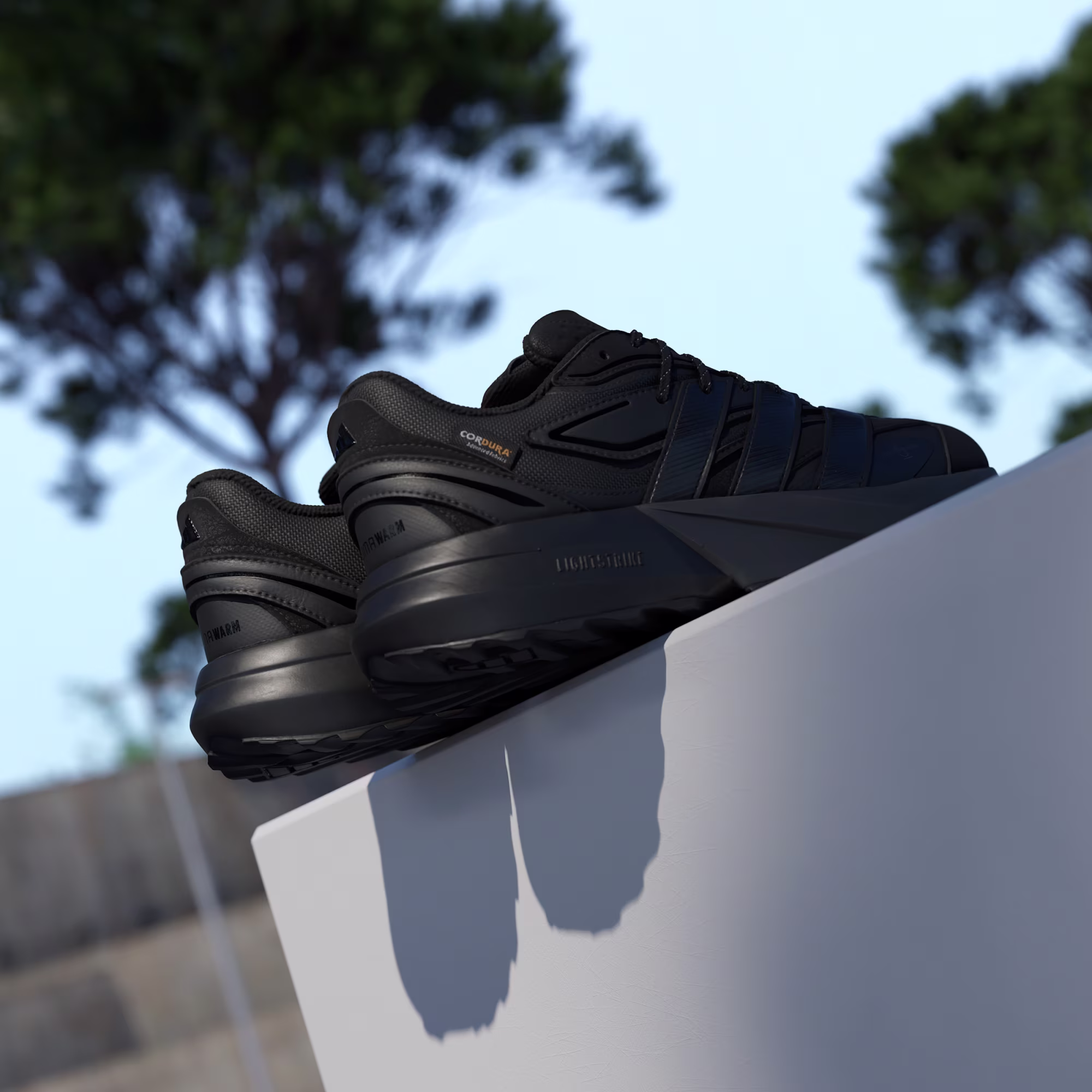 Adidas მამაკაცის სპორტული ფეხსაცმელი