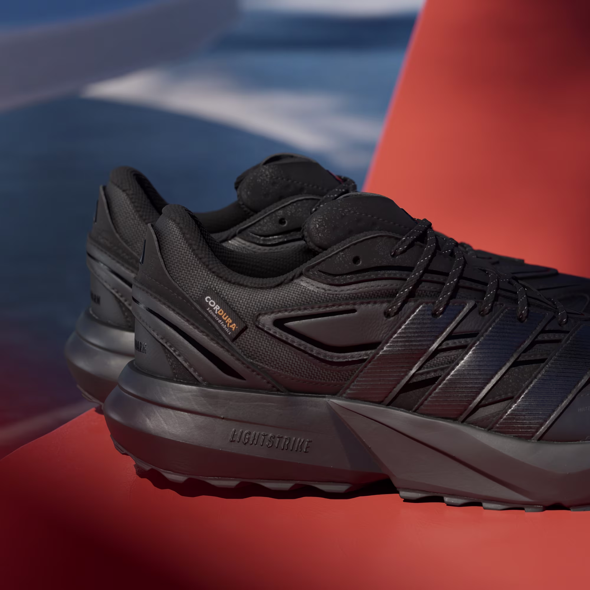 Adidas მამაკაცის სპორტული ფეხსაცმელი