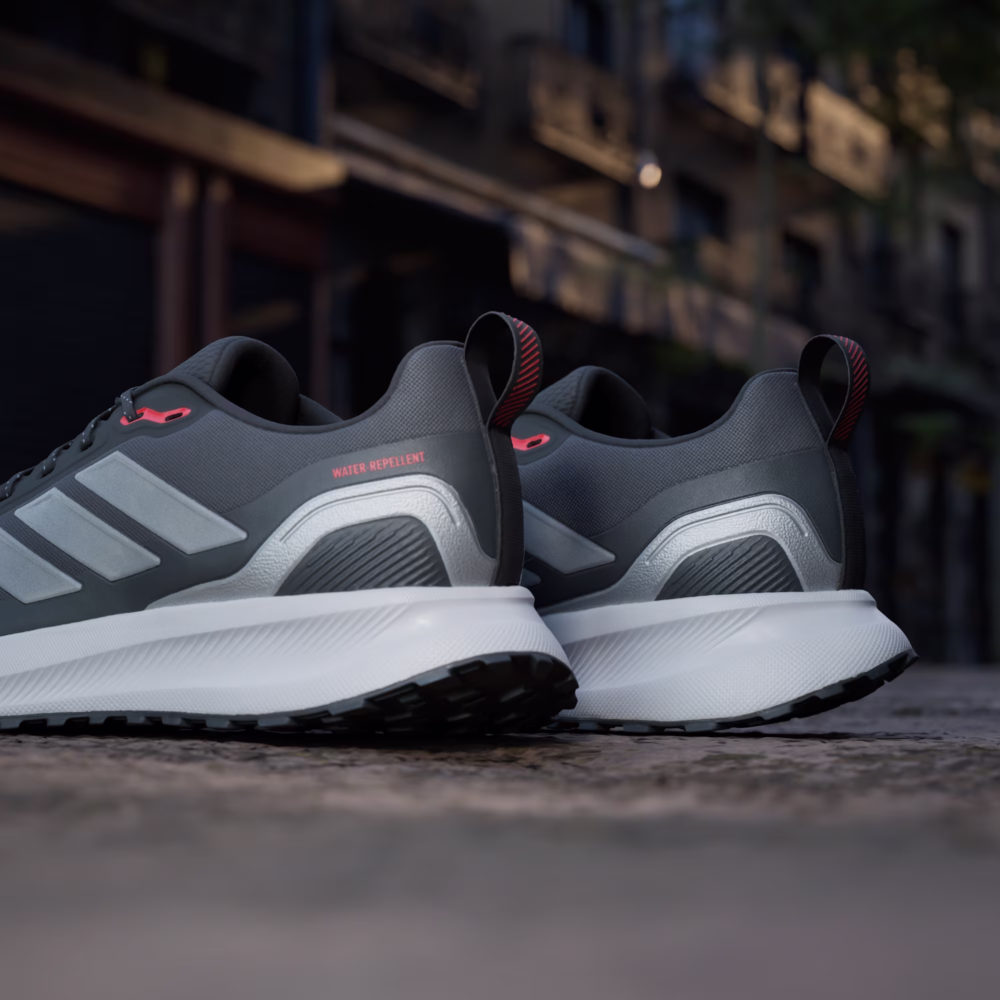 Adidas მამაკაცის სპორტული ფეხსაცმელი