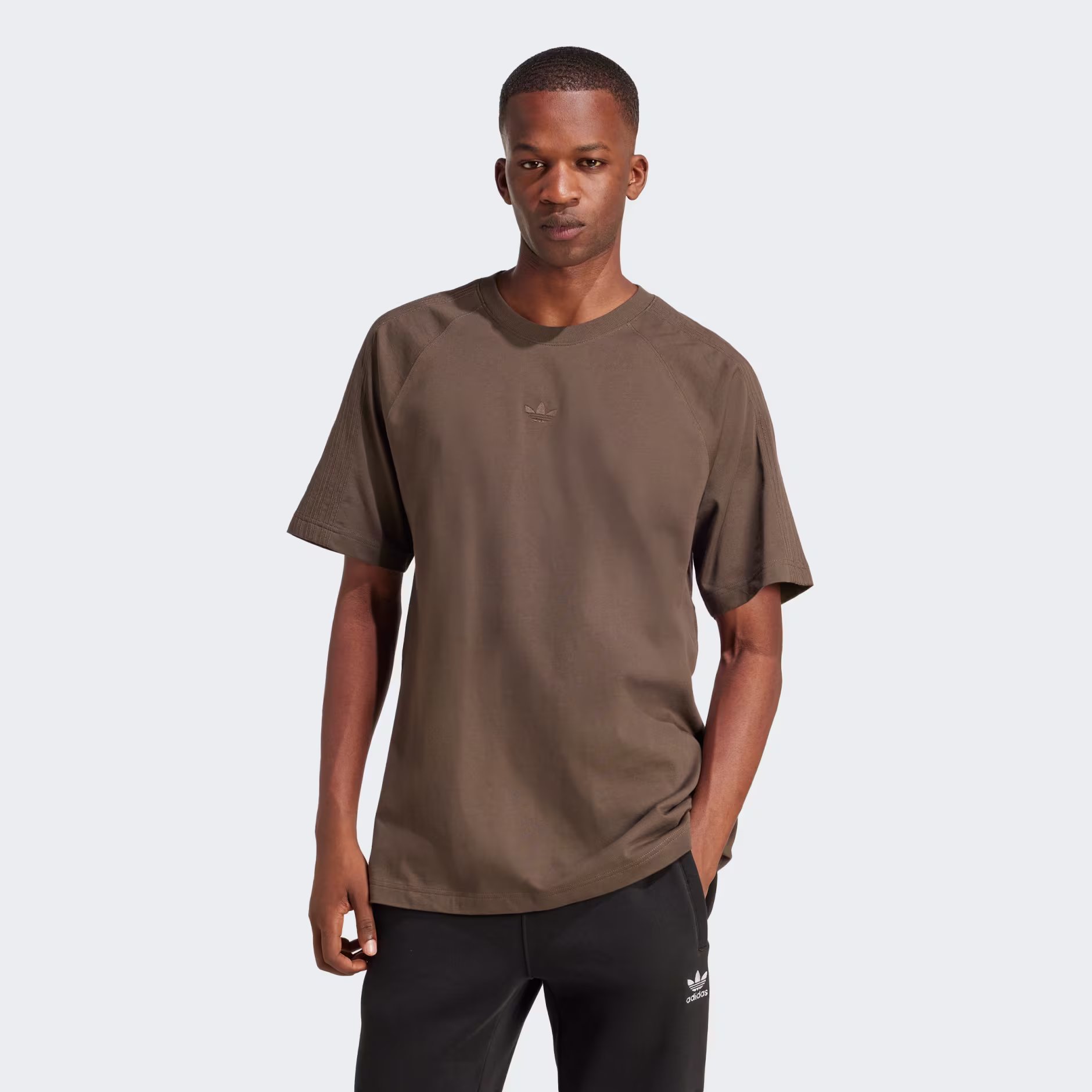 Adidas მამაკაცის მაისური P ESS TEE