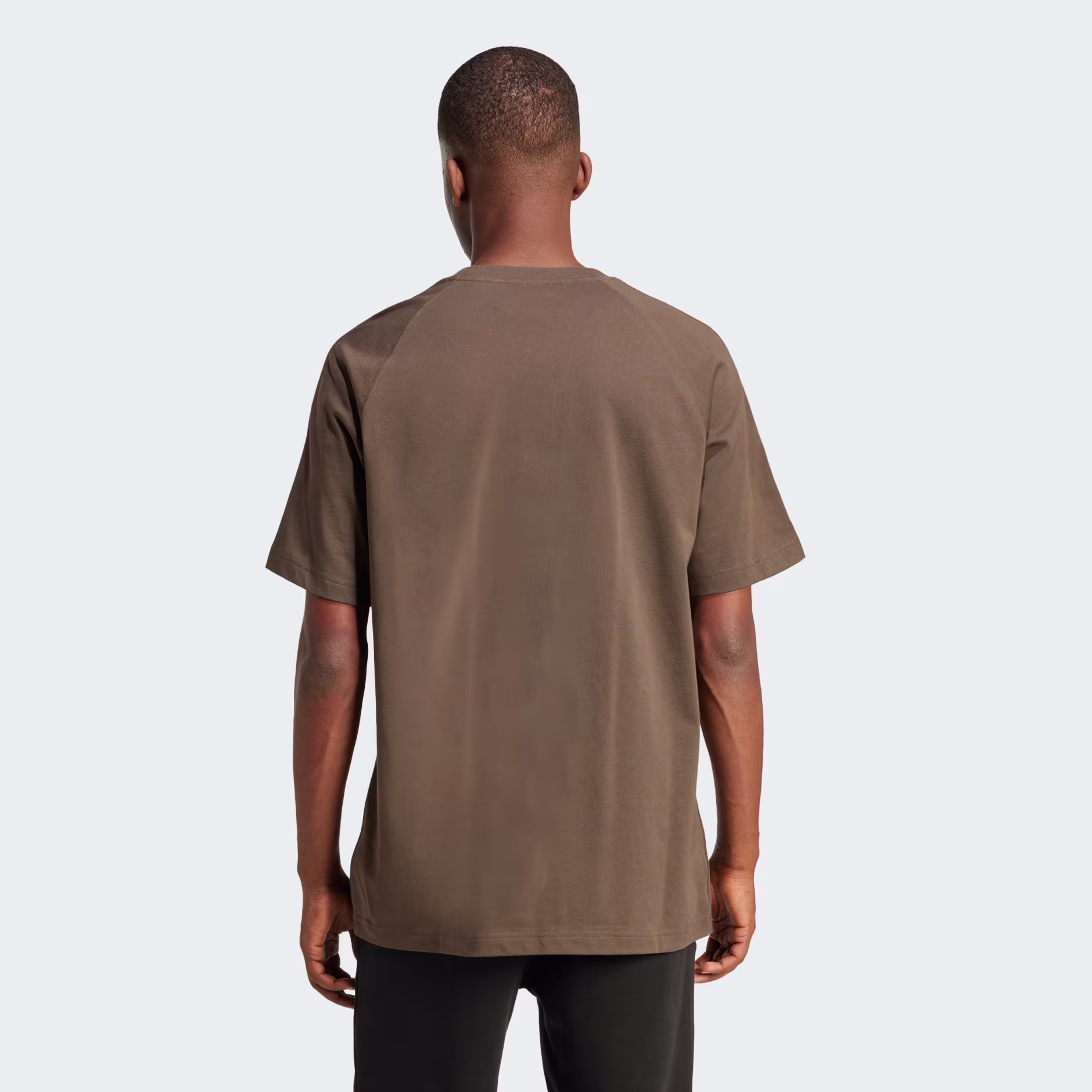 Adidas მამაკაცის მაისური P ESS TEE
