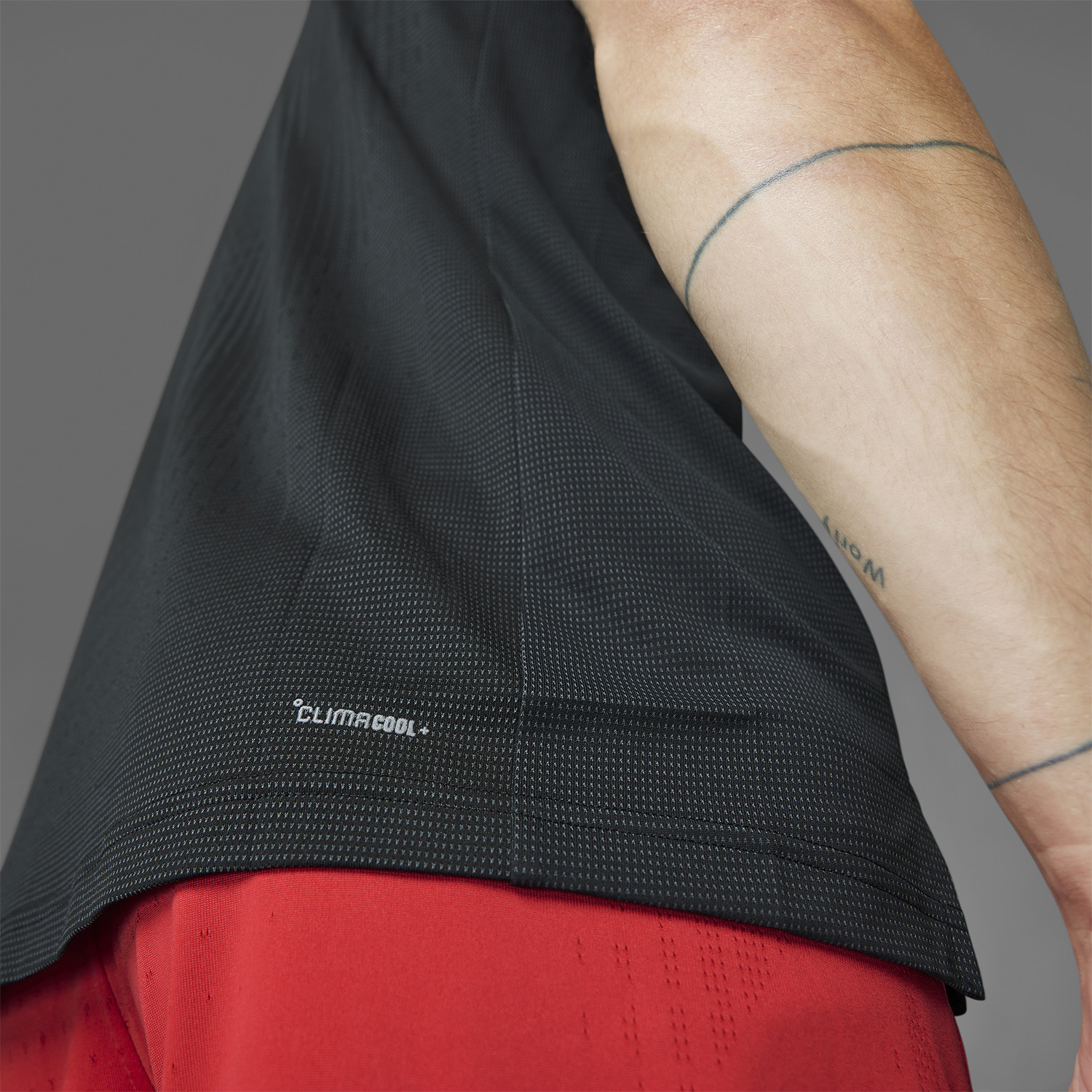 Adidas მამაკაცის მაისური AIRCHILL TEE